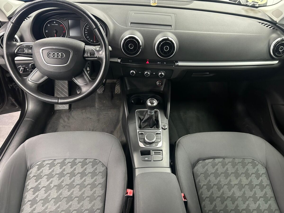 AUDI A3 1.6tdi attraction