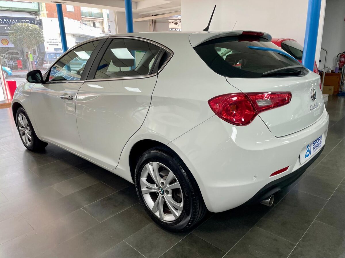 ALFA ROMEO 1.6JTDM DITINCTIVE