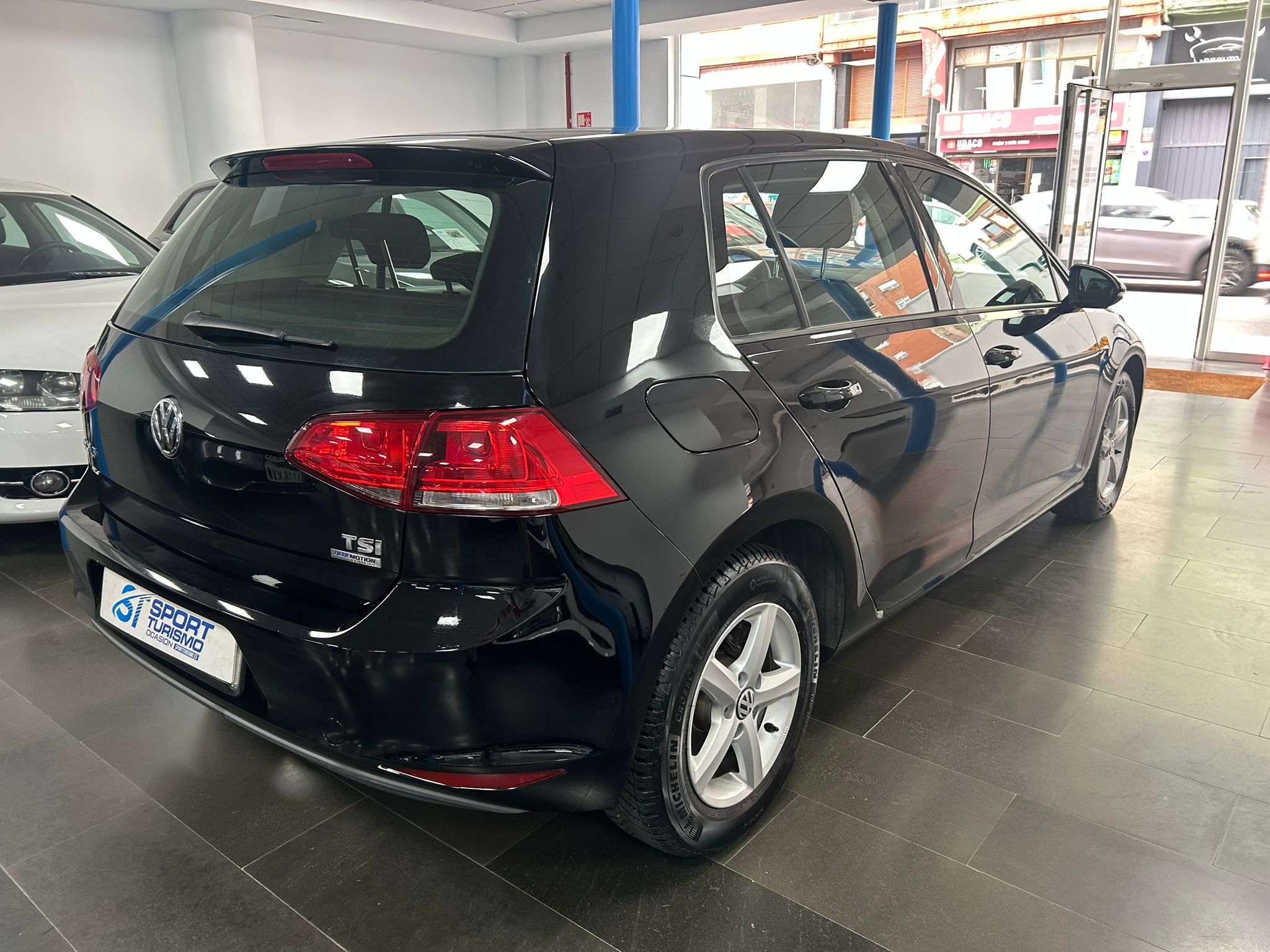 VOLKSWAGEN Golf Edition 1.2tsi