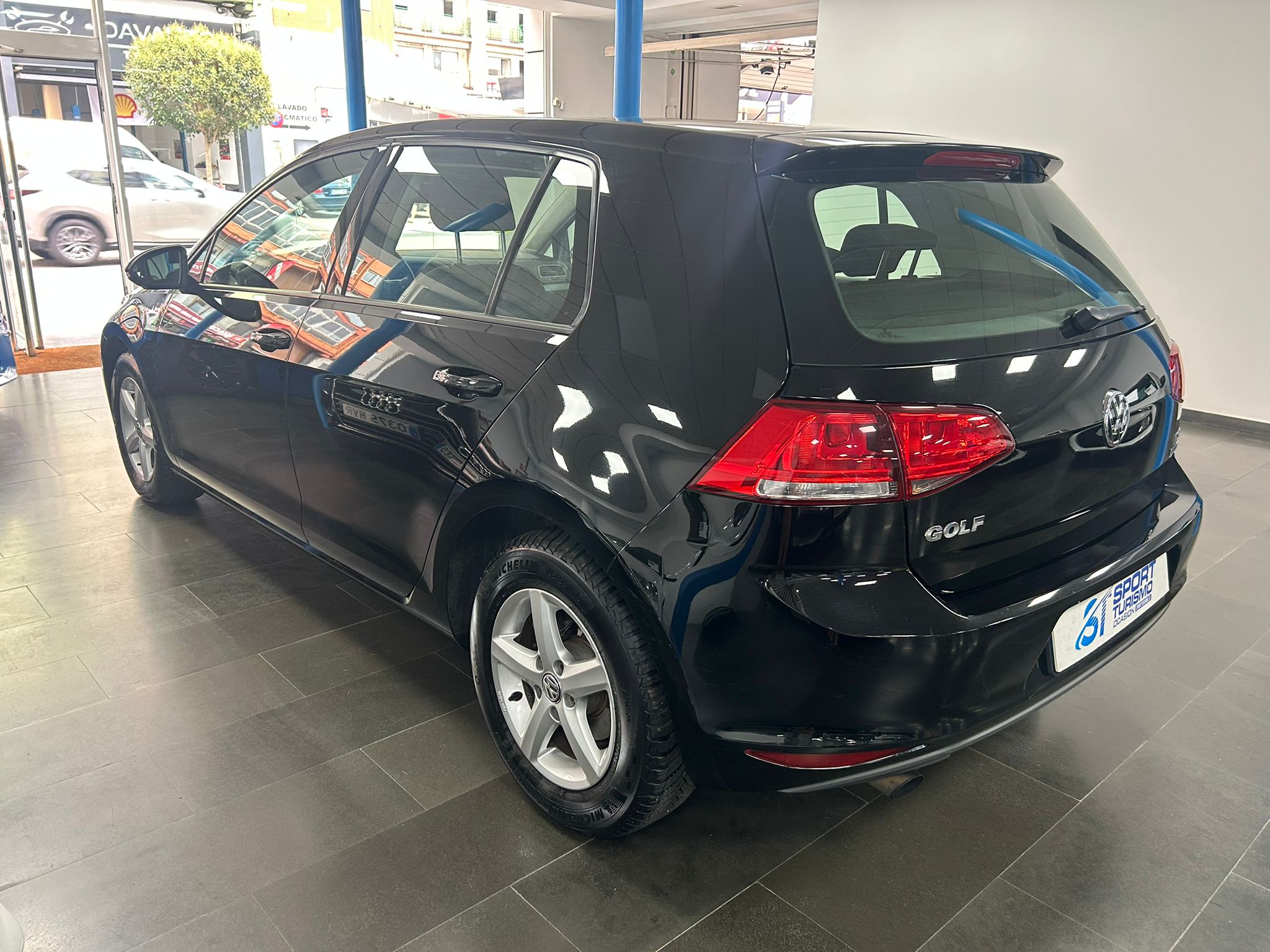 VOLKSWAGEN Golf Edition 1.2tsi