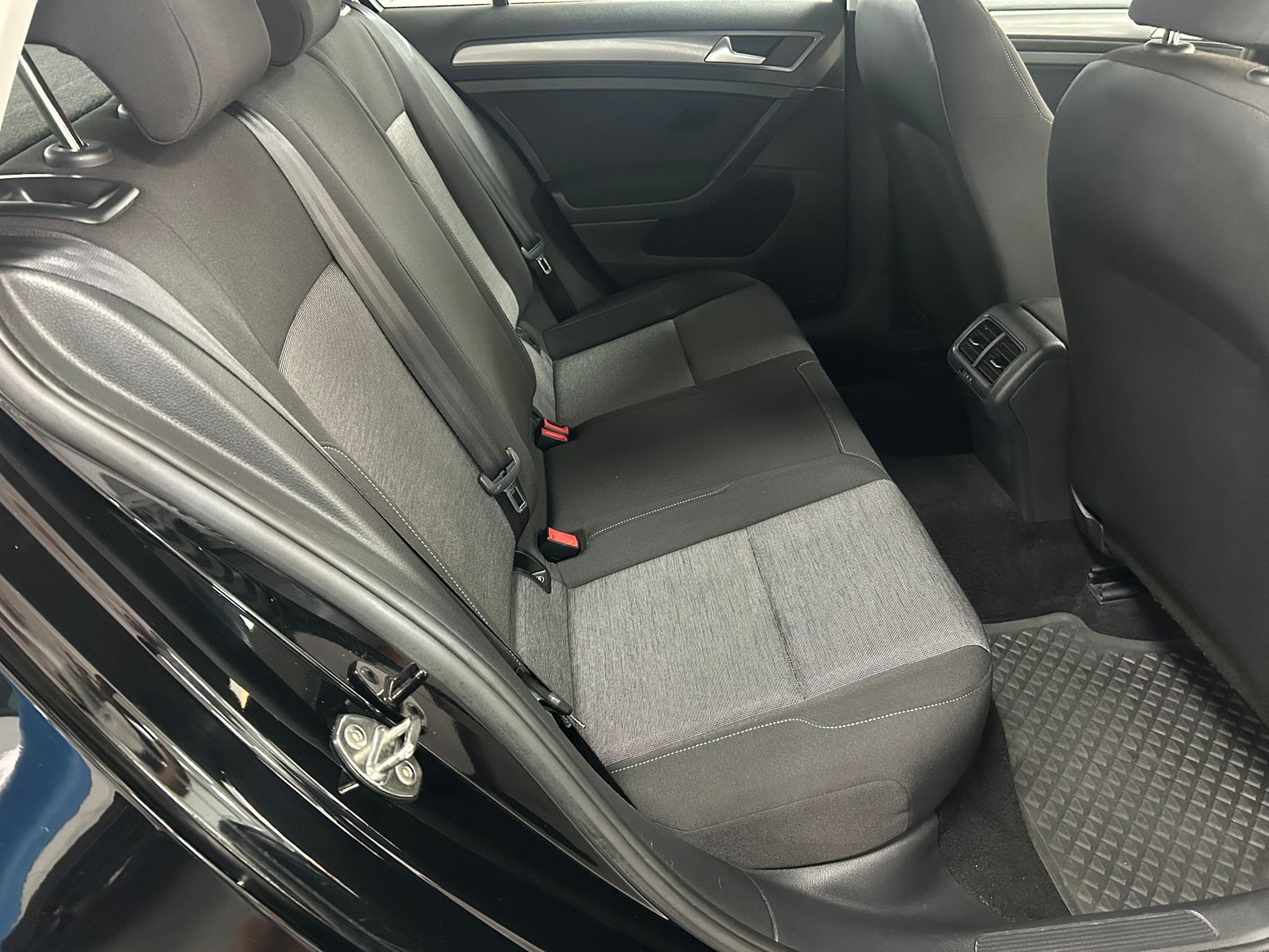 VOLKSWAGEN Golf Edition 1.2tsi