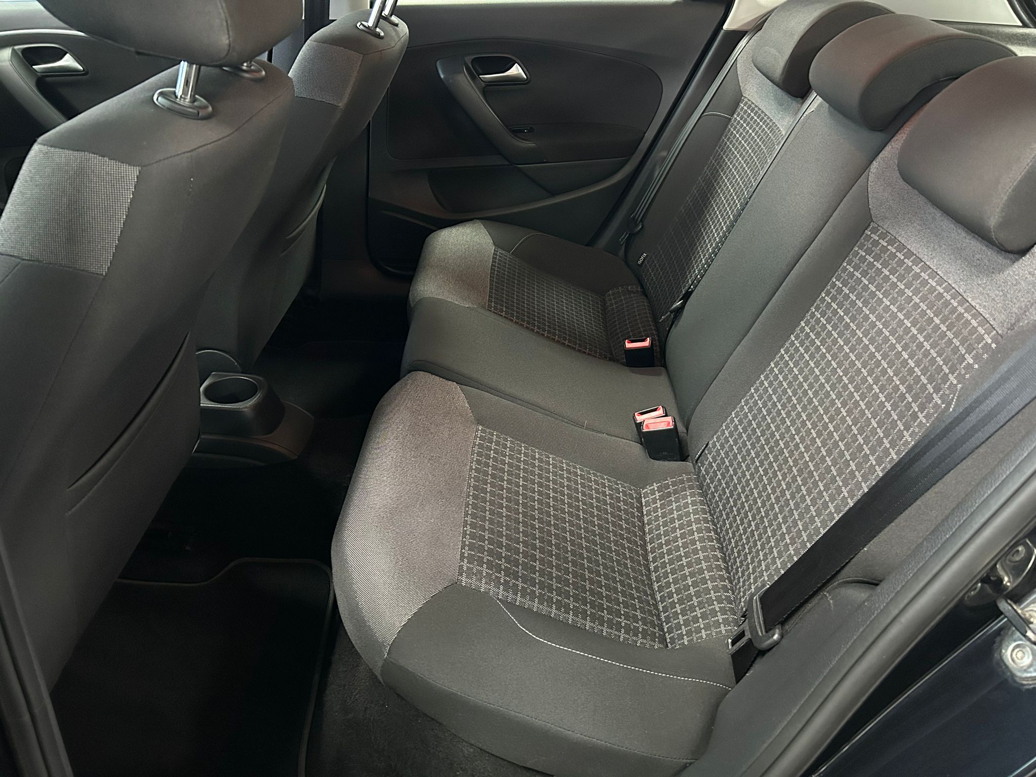 VOLKSWAGEN POLO 1.2TSI ADVANCE