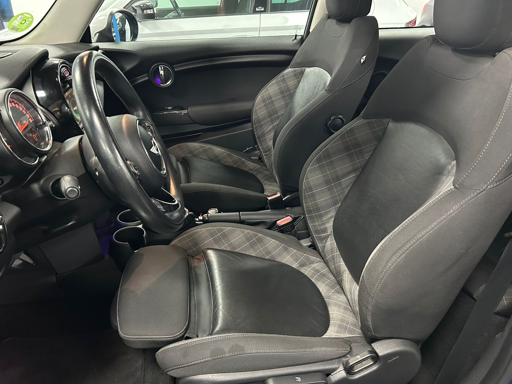 MINI COOPER 1.5 
