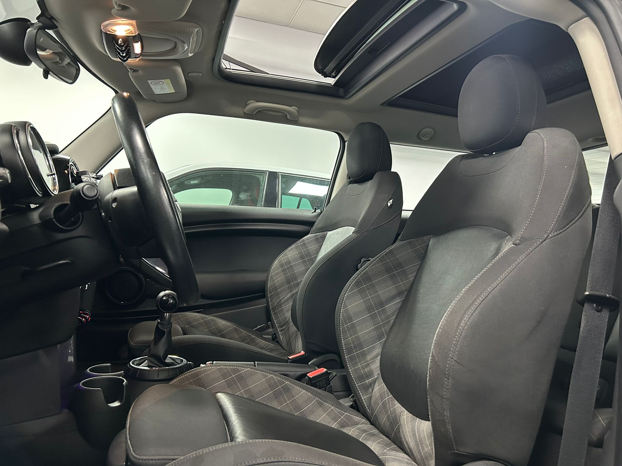 MINI COOPER 1.5 