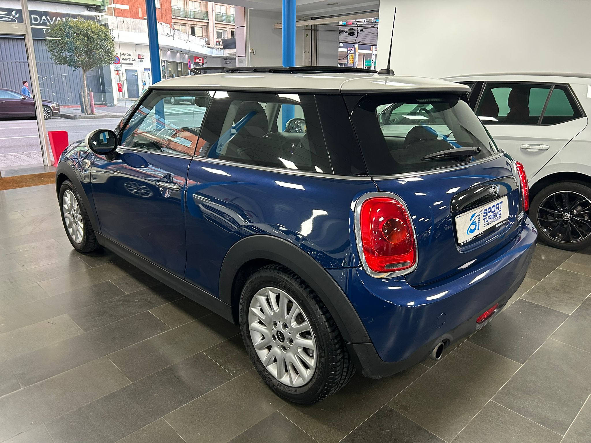 MINI COOPER 1.5 