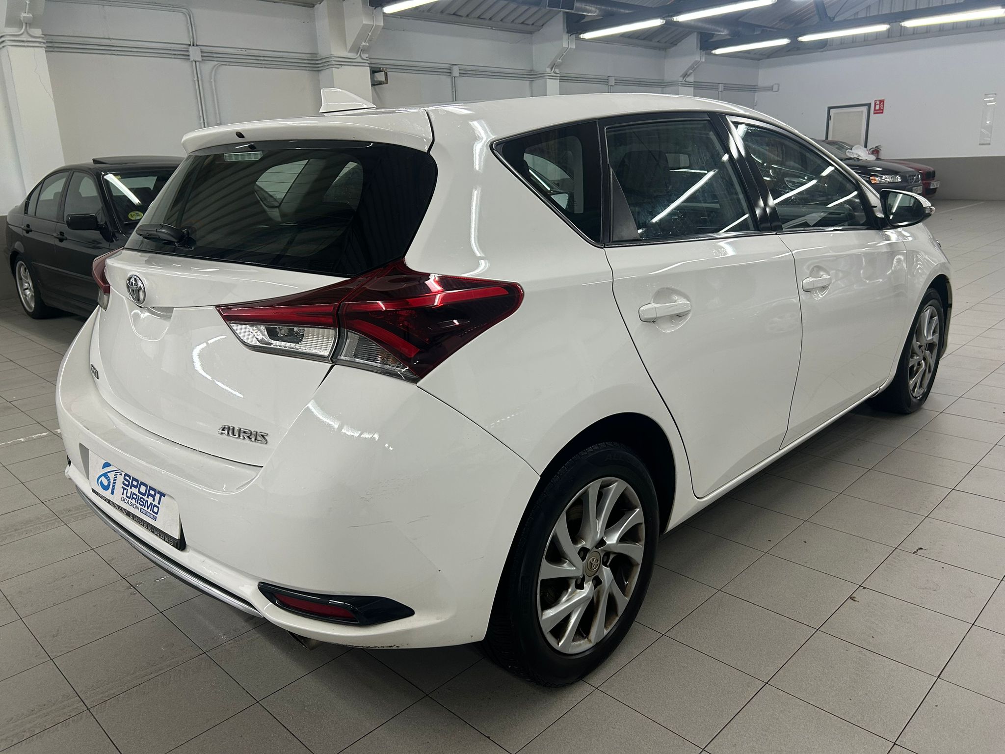 TOYOTA AURIS 1.2T ACTIVE