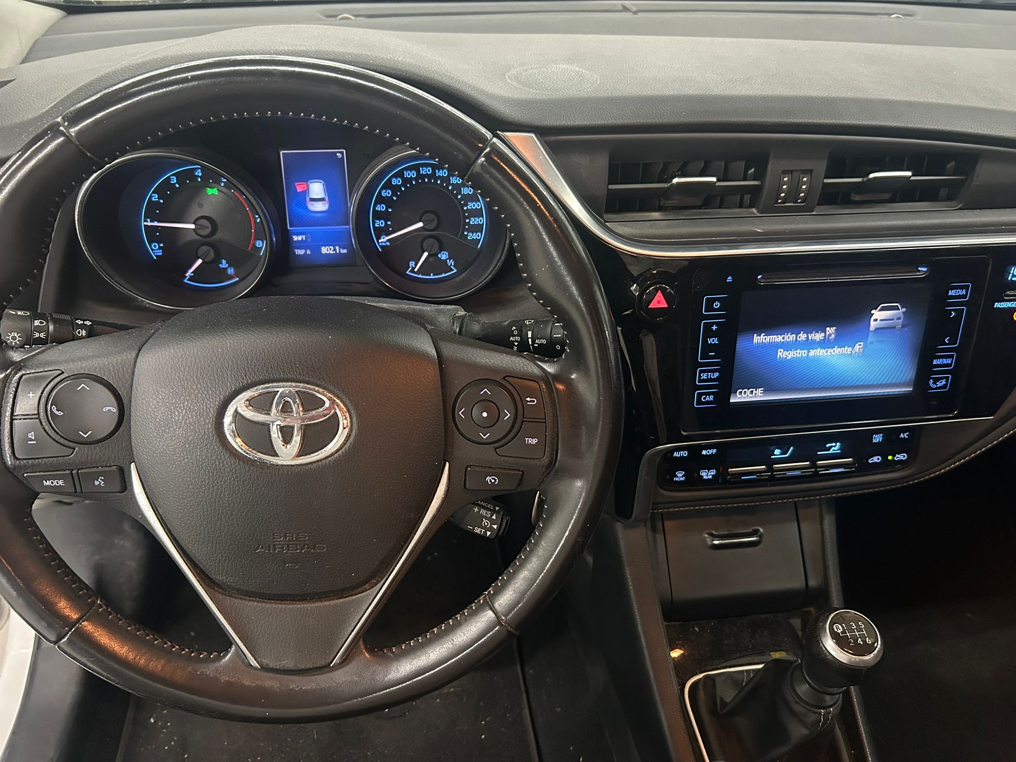 TOYOTA AURIS 1.2T ACTIVE