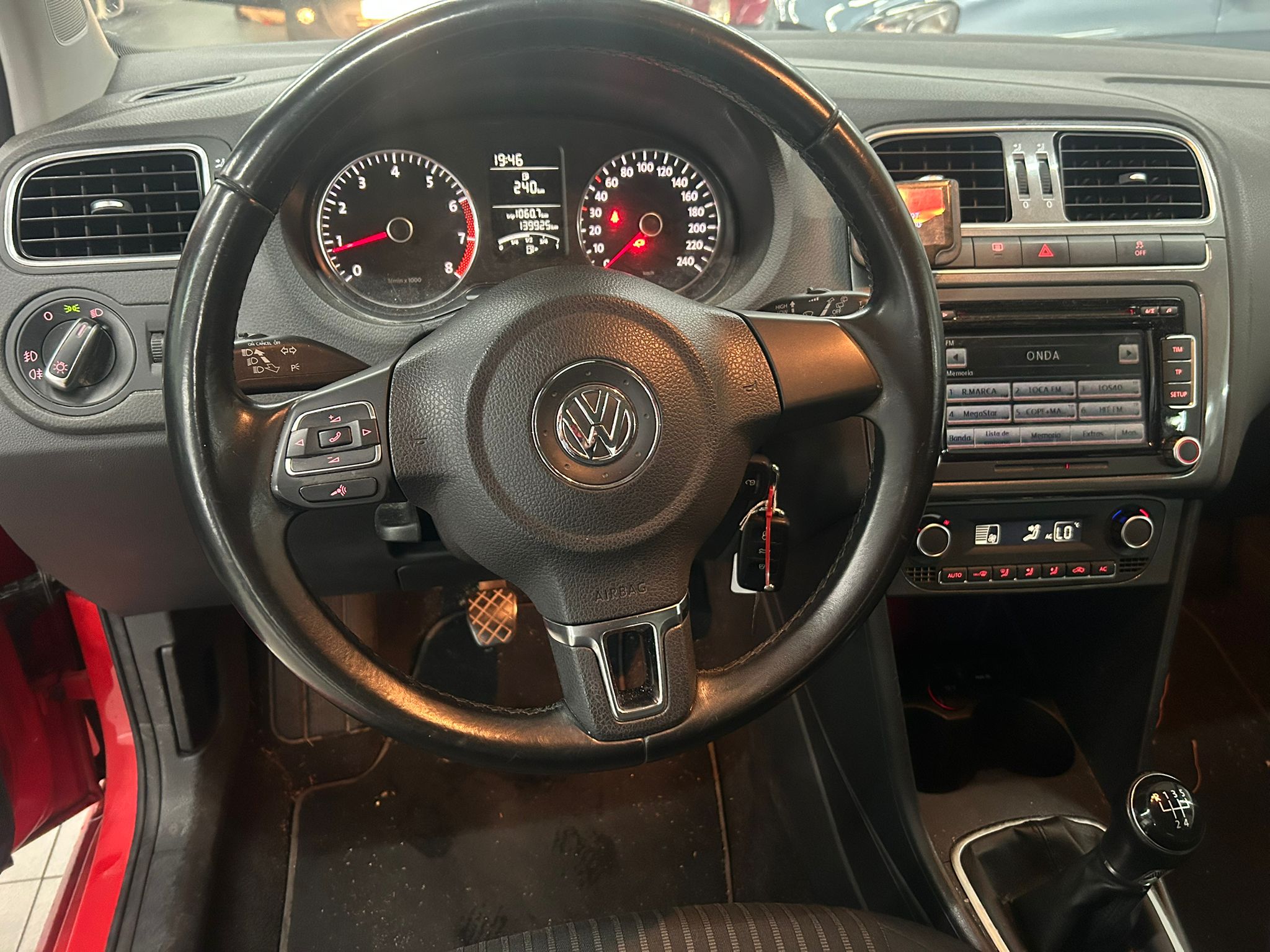 VOLKSWAGEN POLO advance 1.2tsi