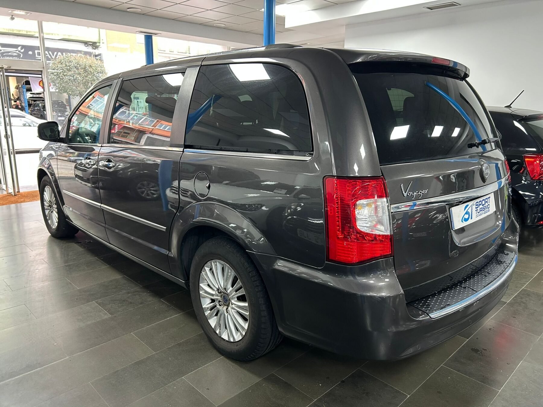 LANCIA VOYAGER 2.8CRD