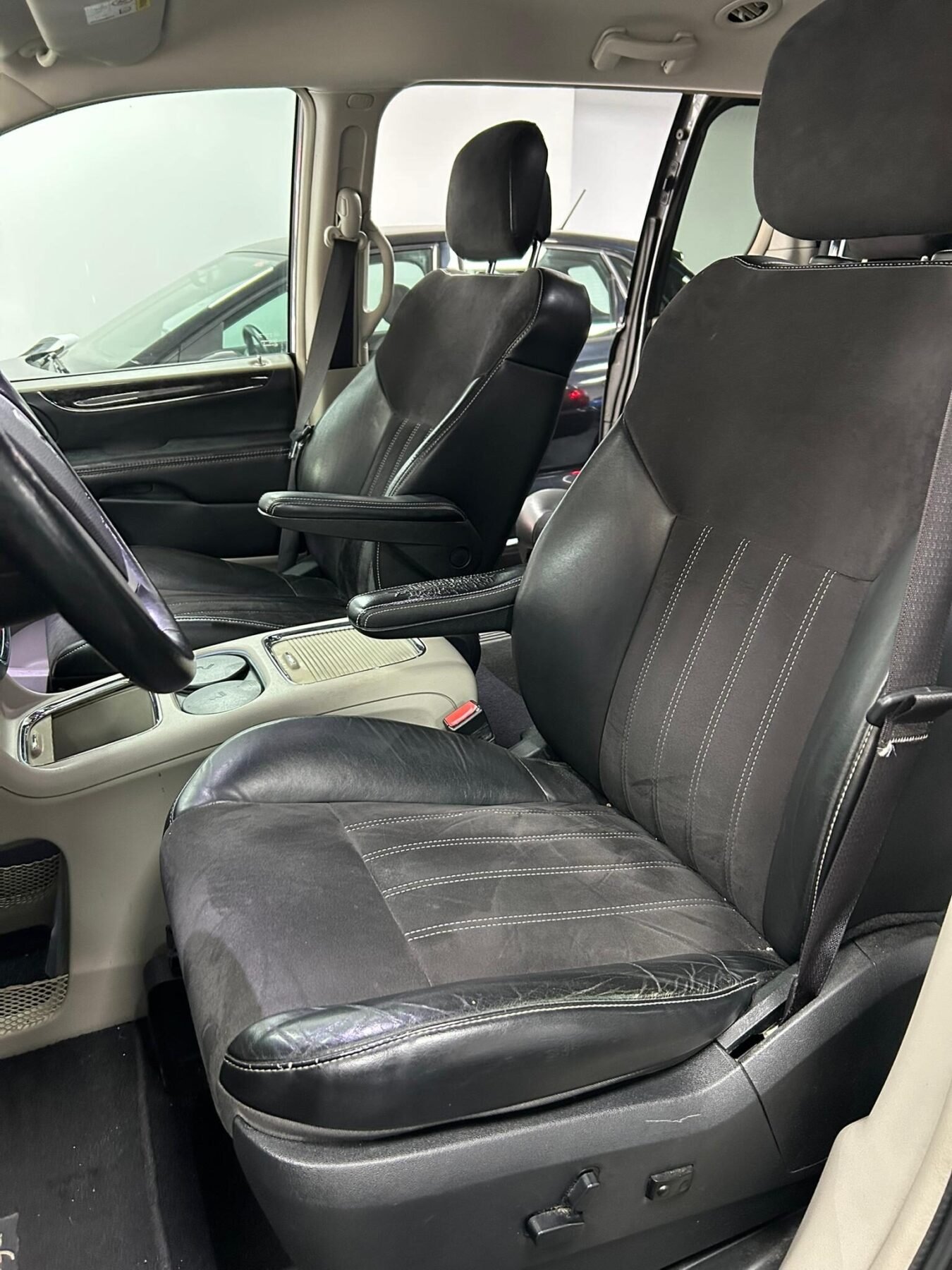 LANCIA VOYAGER 2.8CRD