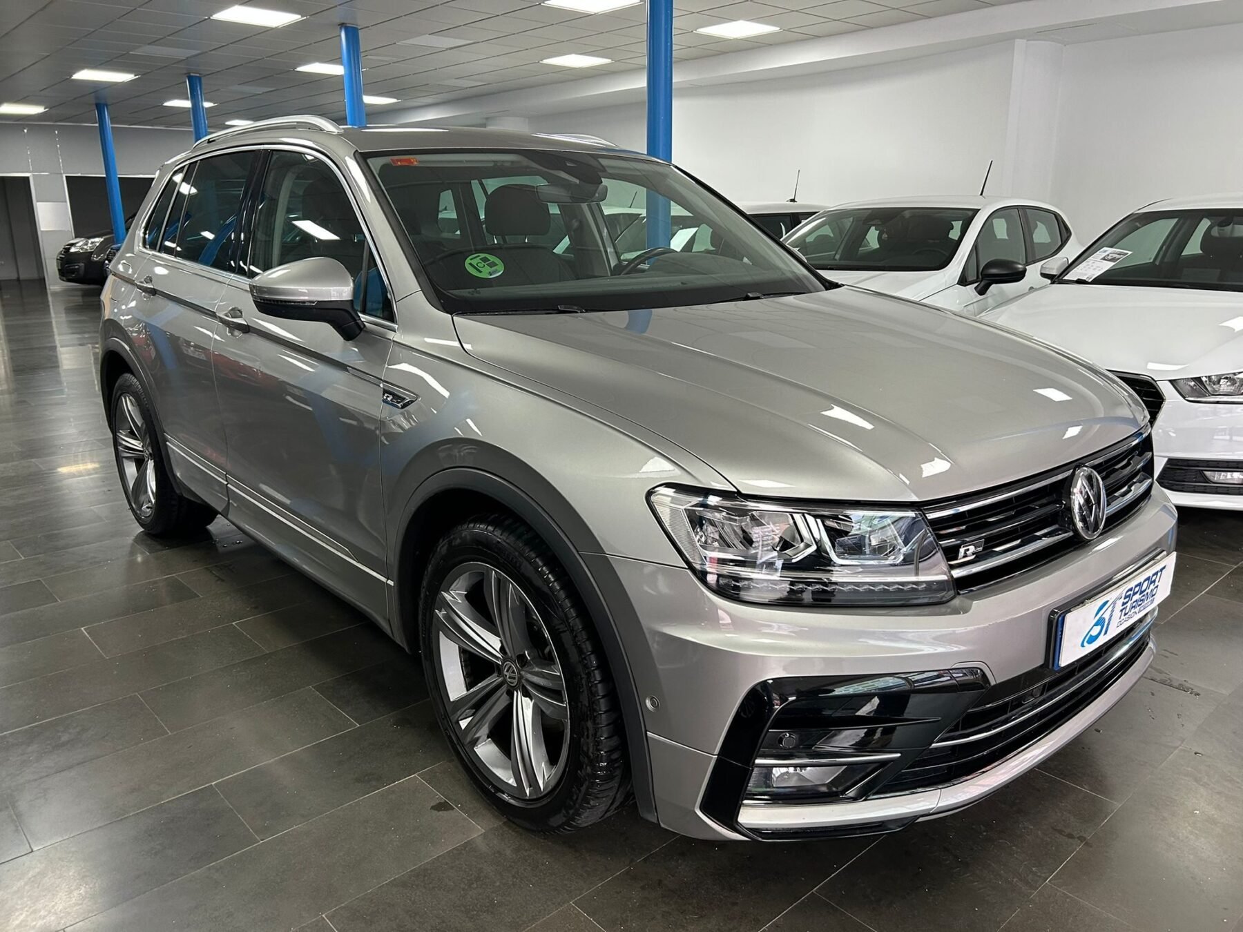 VOLKSWAGEN TIGUAN 1.5TSI R-LINE