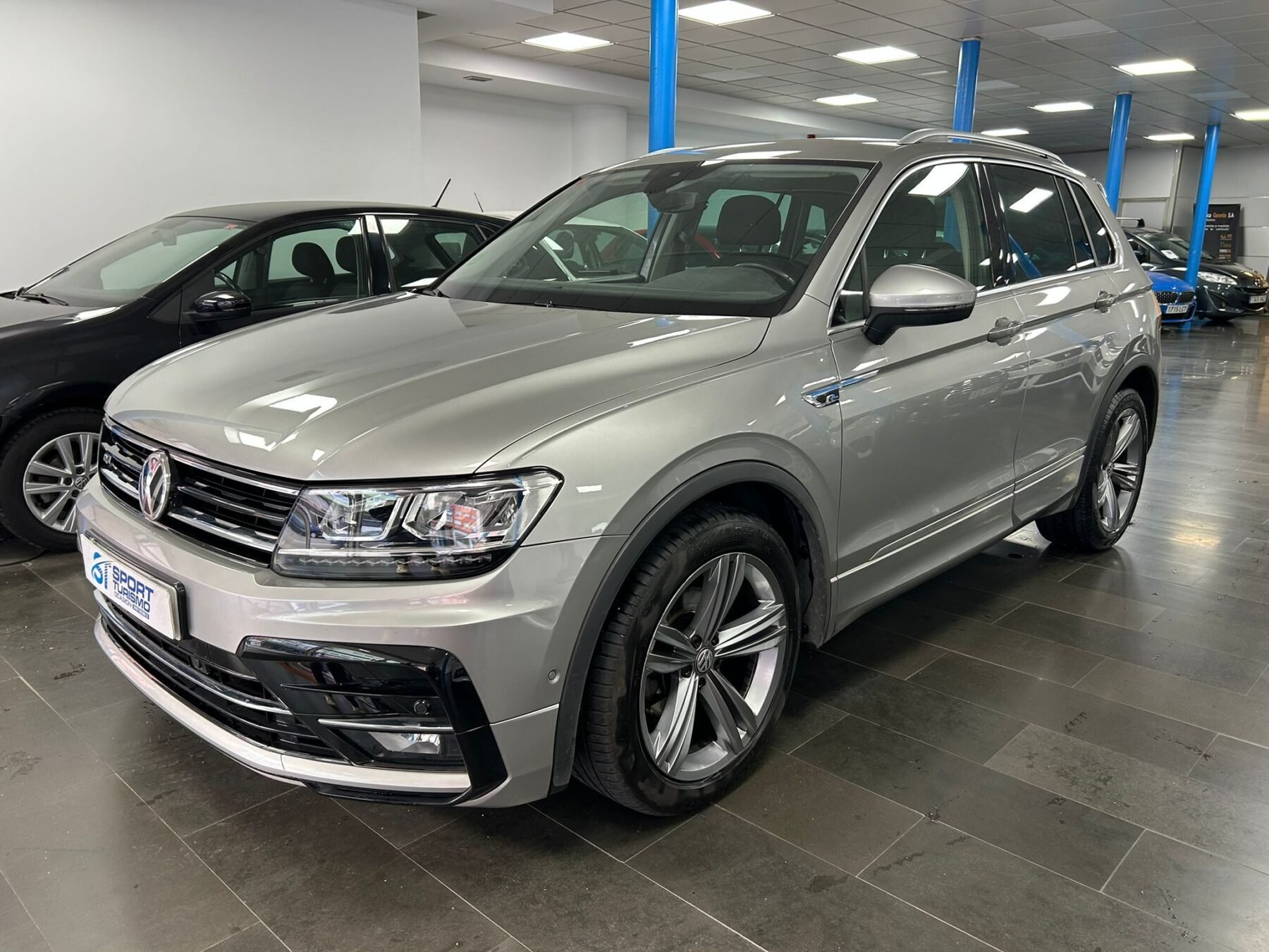 VOLKSWAGEN TIGUAN 1.5TSI R-LINE