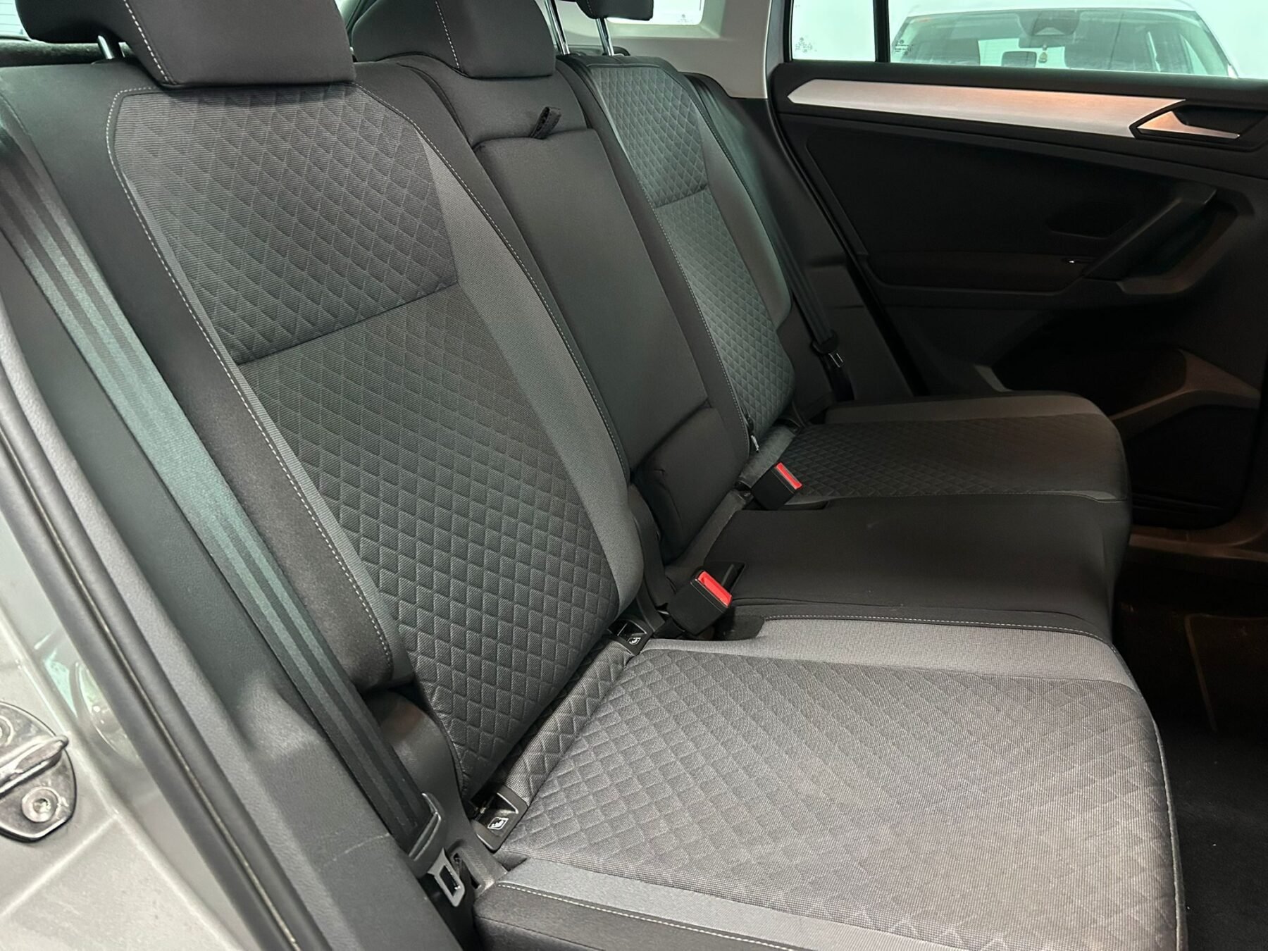 VOLKSWAGEN TIGUAN 1.5TSI R-LINE