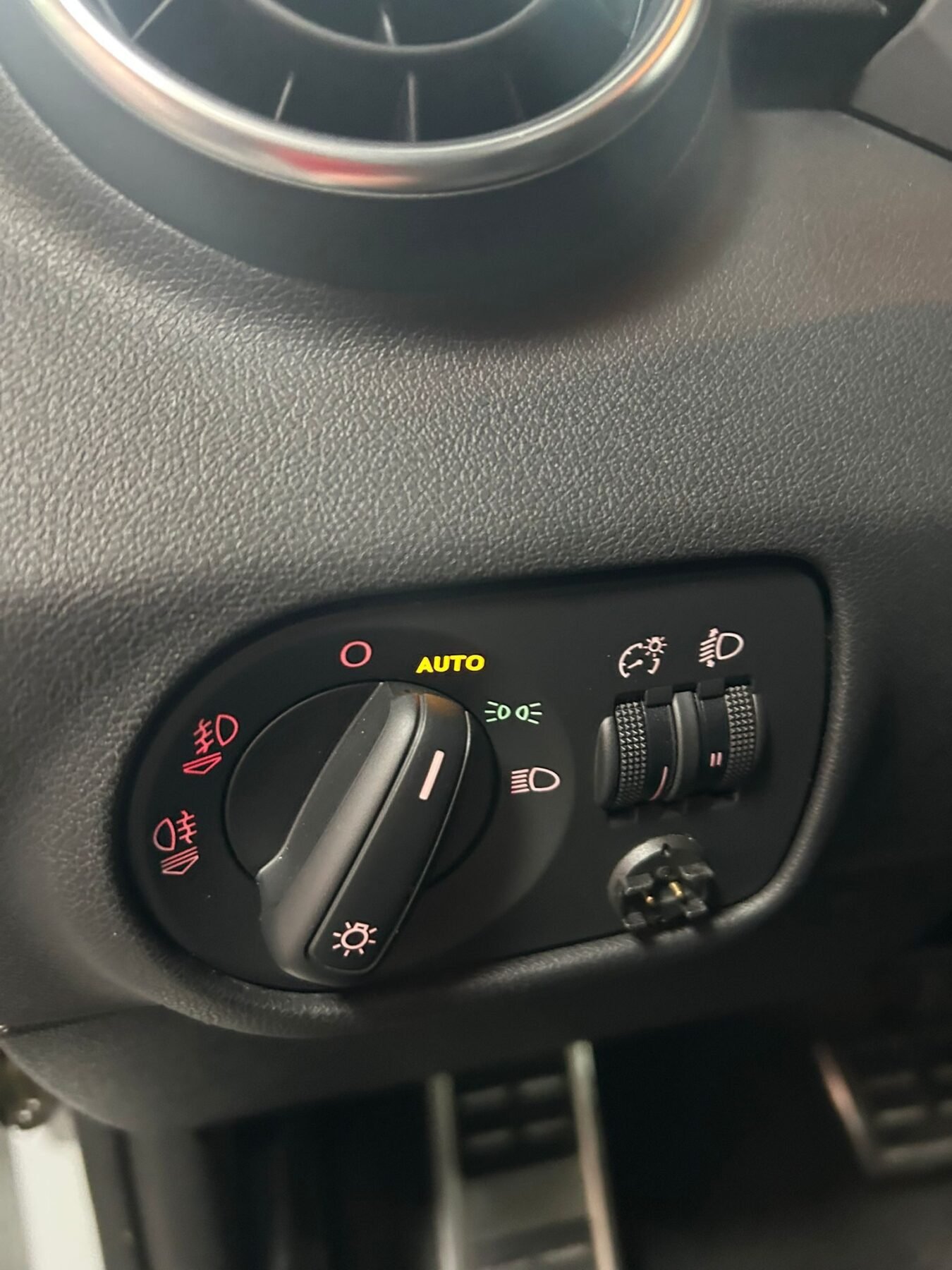 AUDI A1 1.0TFSI S-LINE