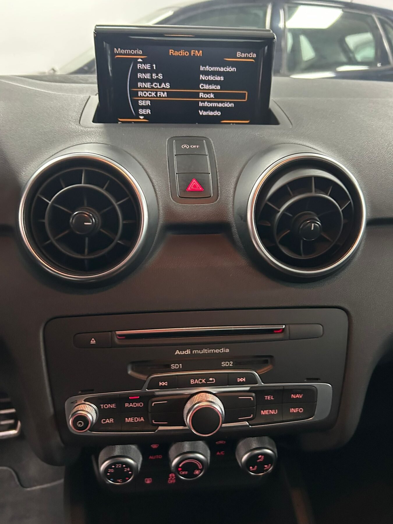 AUDI A1 1.0TFSI S-LINE