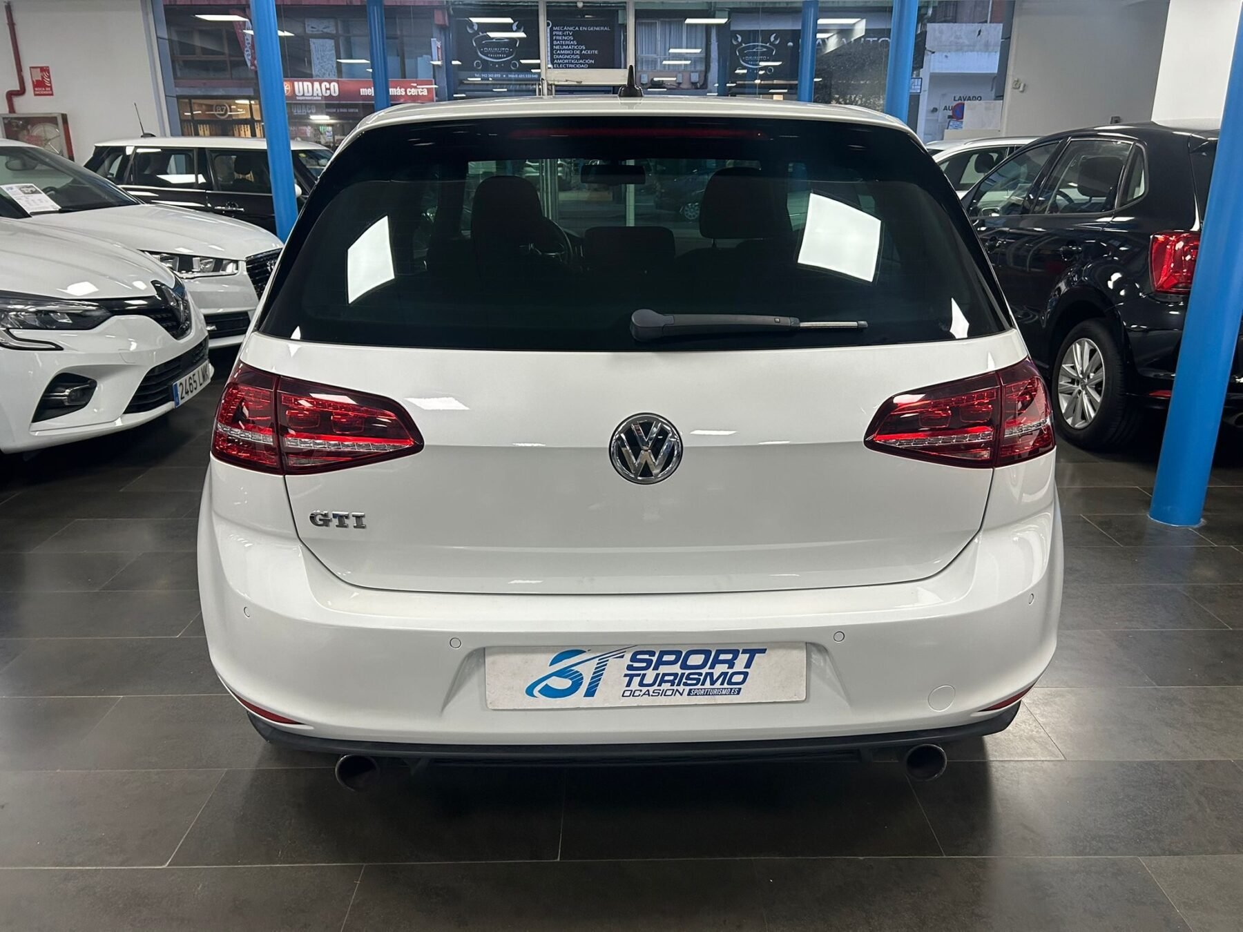 VOLKSWAGEN Golf 2.0 TSI GTI BlueMotion Tech 3p