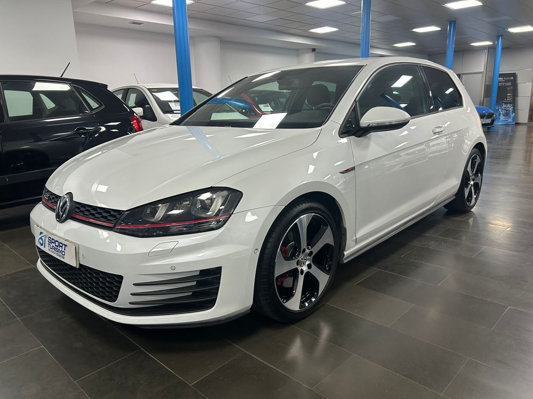 VOLKSWAGEN Golf 2.0 TSI GTI BlueMotion Tech 3p