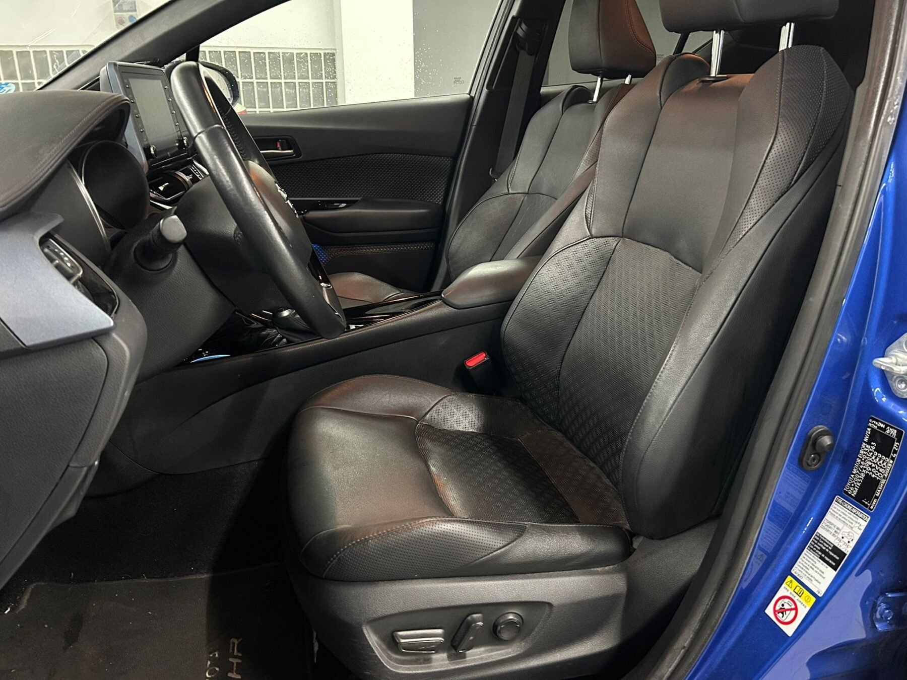 TOYOTA C-HR ADVANCE LUXURY 2.0