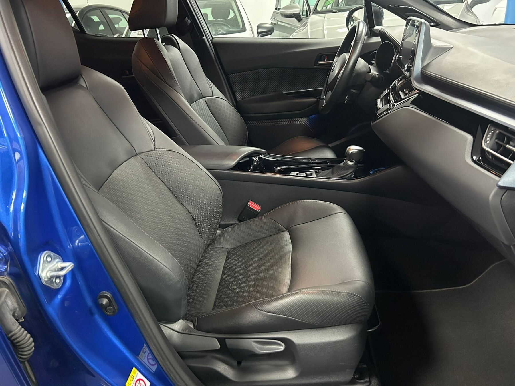 TOYOTA C-HR ADVANCE LUXURY 2.0
