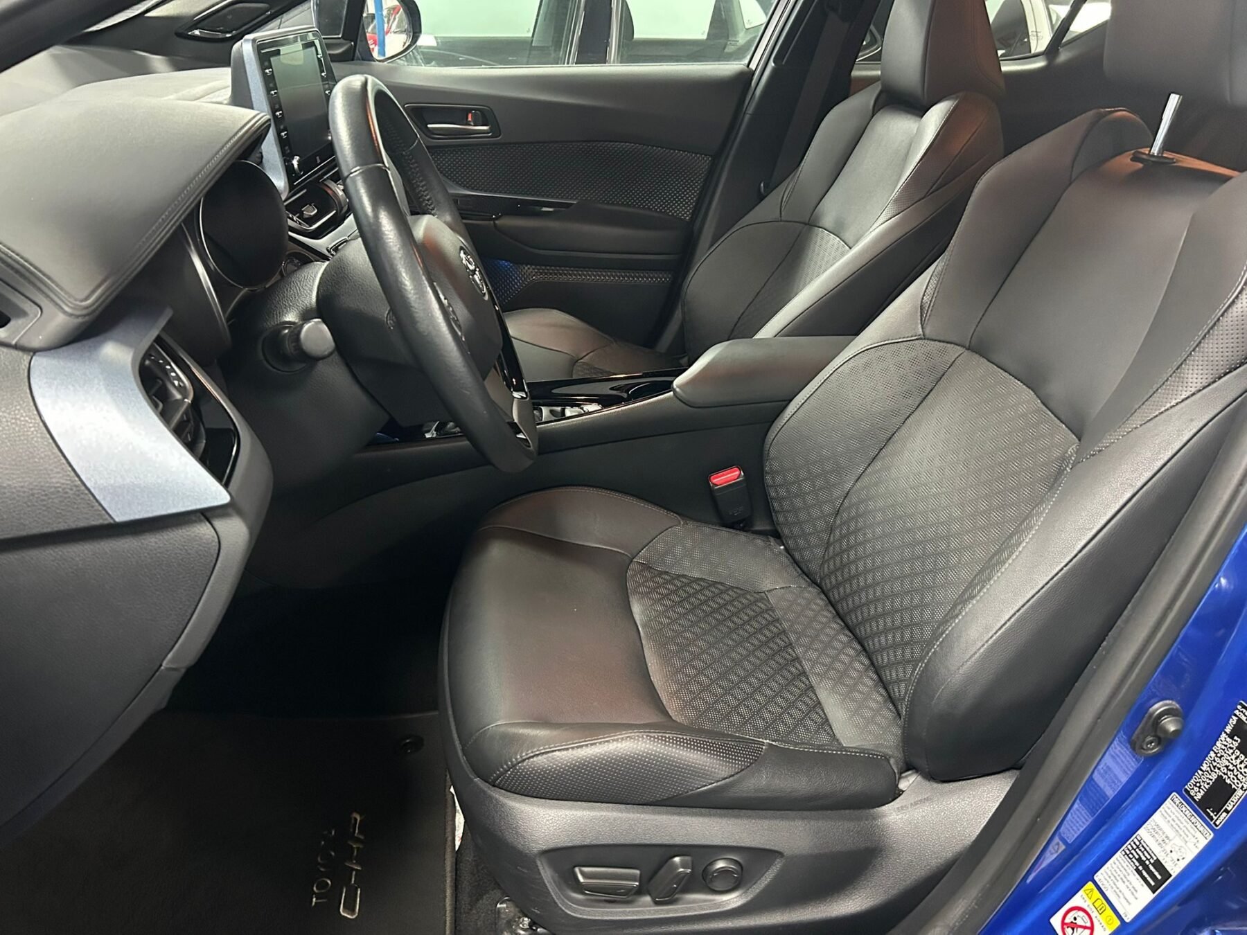 TOYOTA C-HR ADVANCE LUXURY 2.0