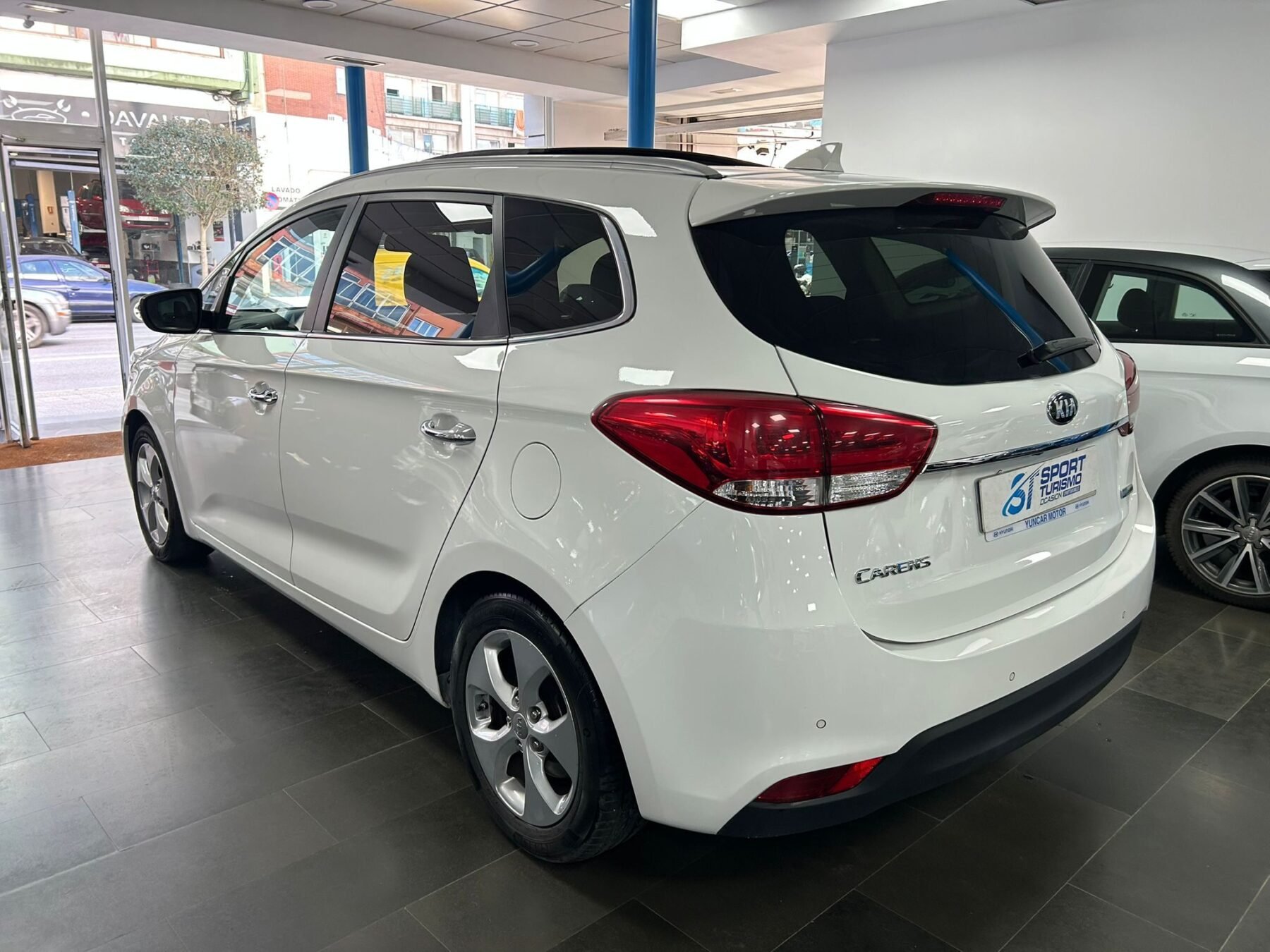 KIA CARENS 1.7crdi X-tech