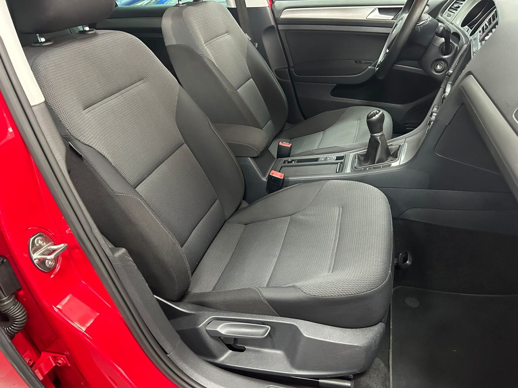 VOLKSWAGEN Golf 1.4tsi advance bmt