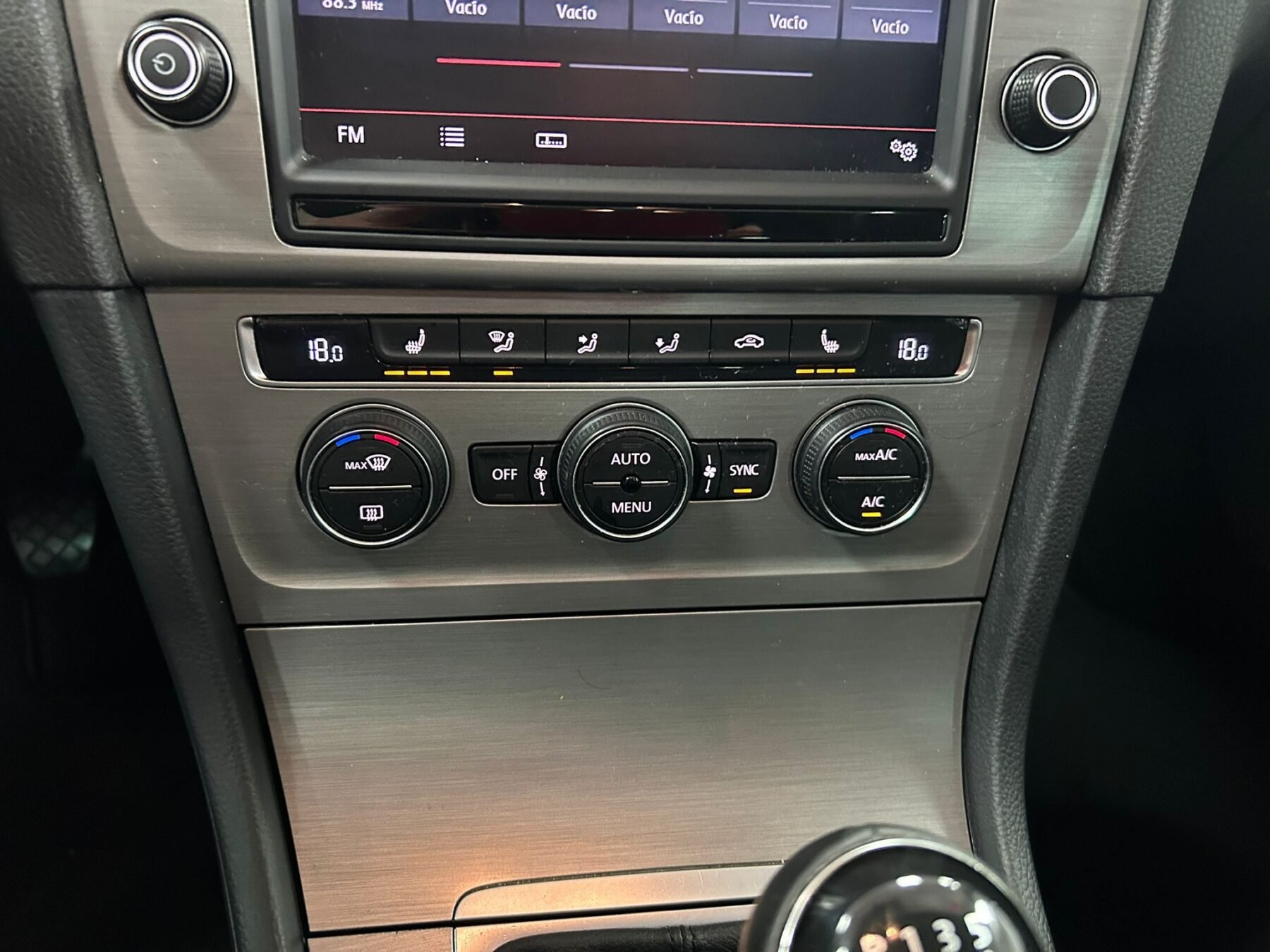 VOLKSWAGEN Golf 1.4tsi advance bmt