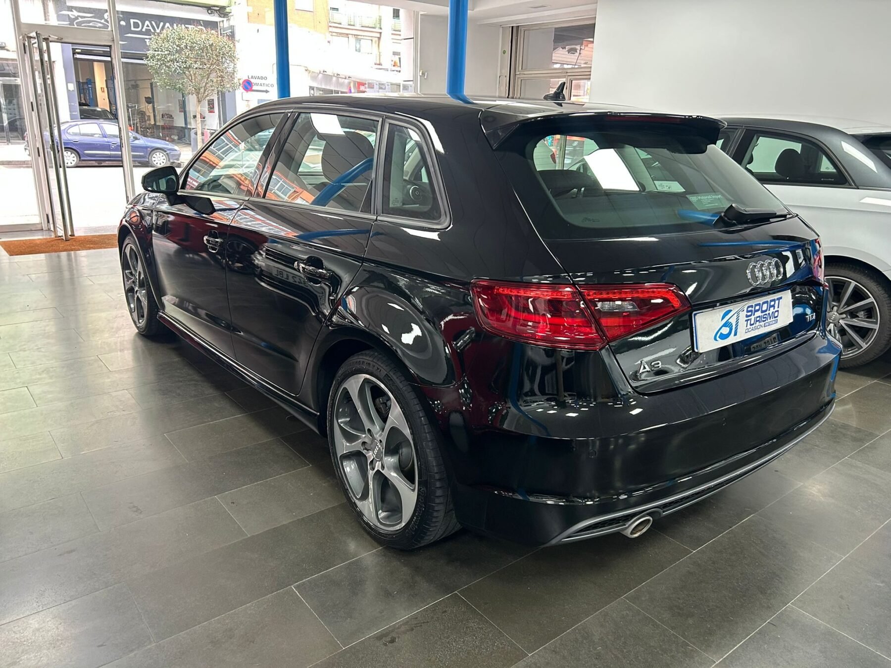 AUDI A3 Sportback 1.6tdi S-line