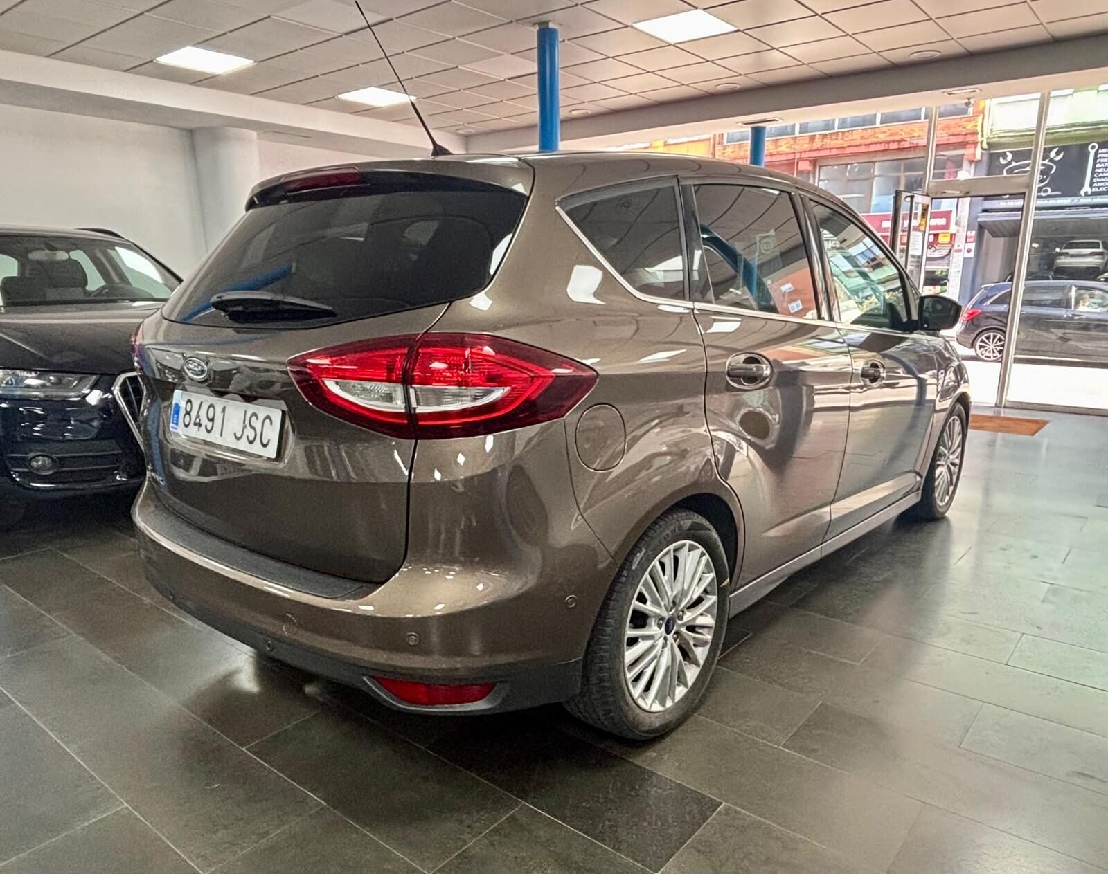 FORD Cmax 1.5tdci Titanium