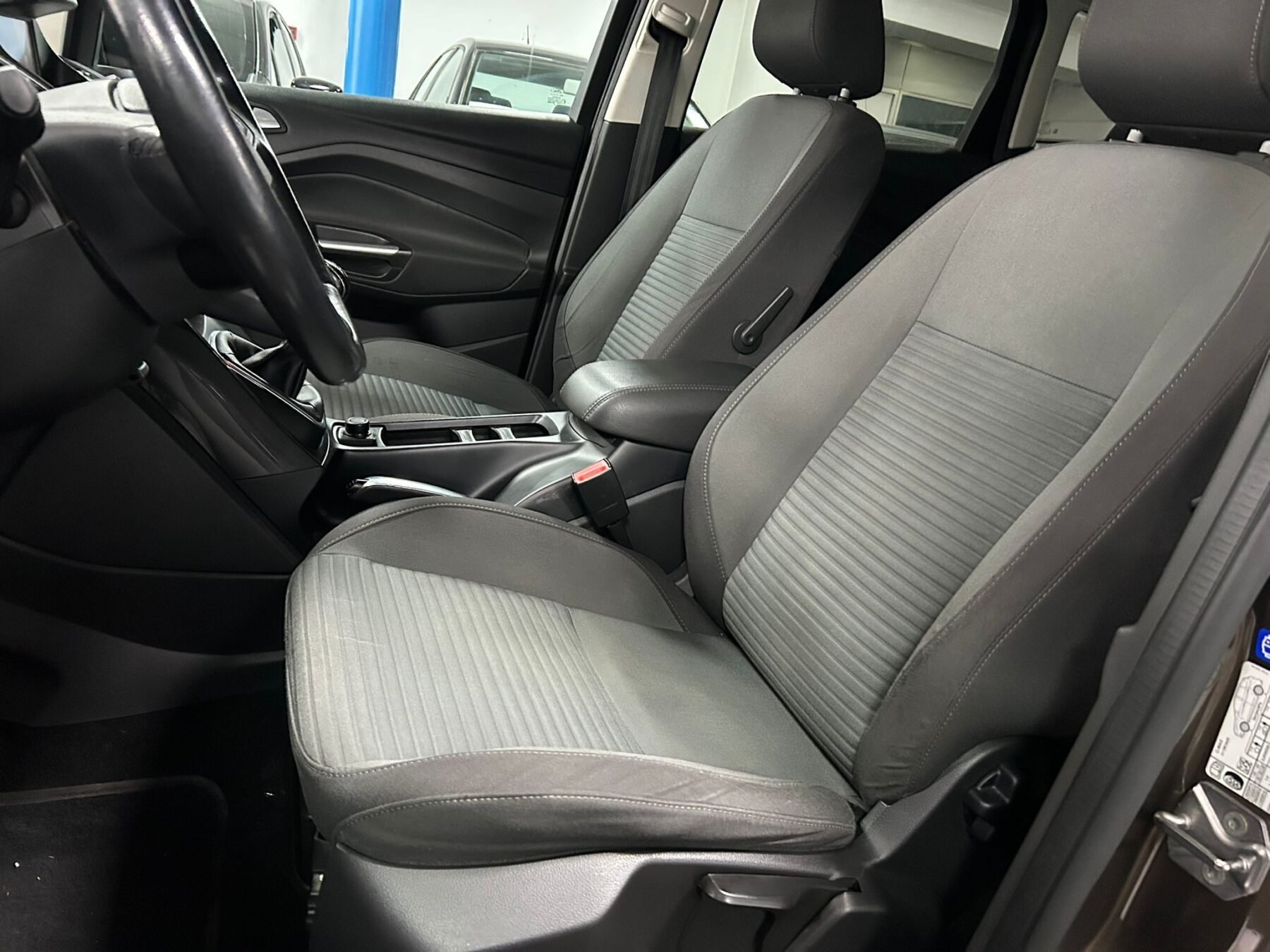 FORD Cmax 1.5tdci Titanium