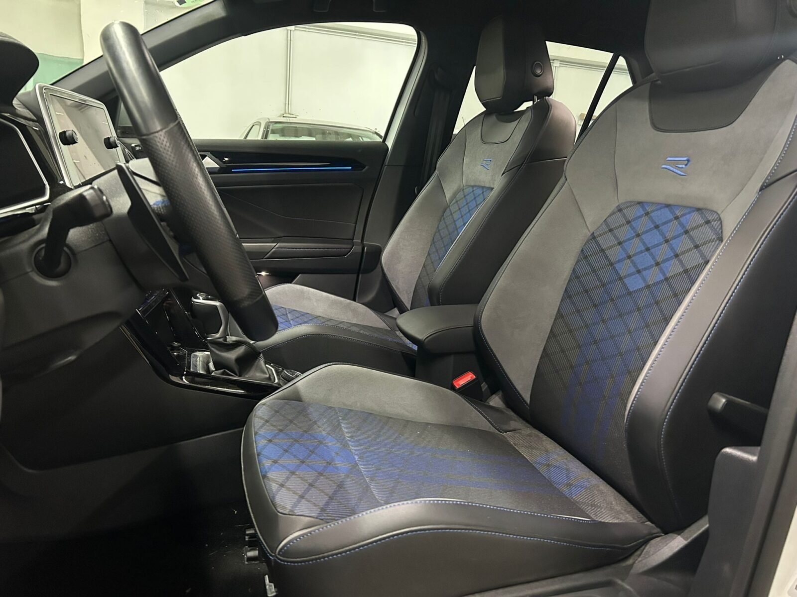 VOLKSWAGEN T-ROC 2.0TSI 4MOTION 