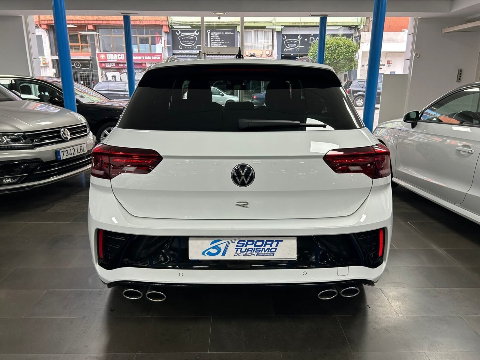 VOLKSWAGEN T-ROC 2.0TSI 4MOTION 