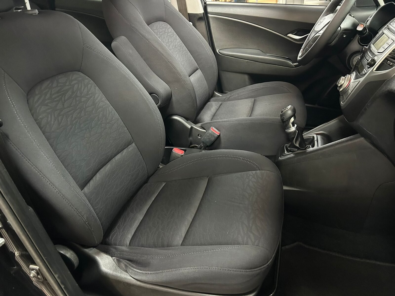 HYUNDAI IX20 1.4 CRDI GLS Sport Sky