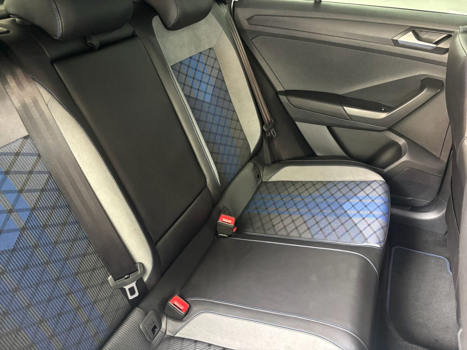 VOLKSWAGEN T-ROC 2.0TSI 4MOTION 