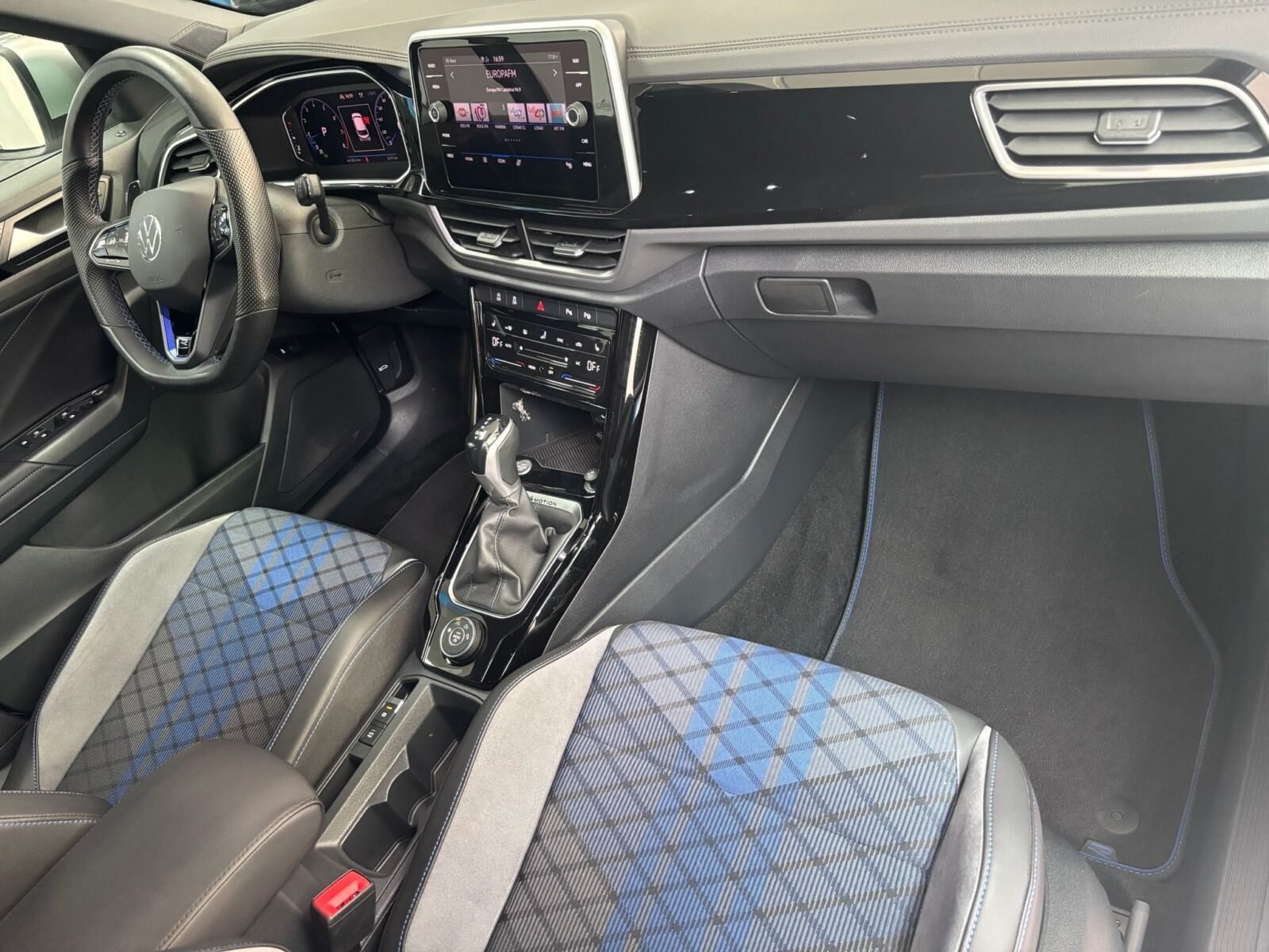 VOLKSWAGEN T-ROC 2.0TSI 4MOTION 