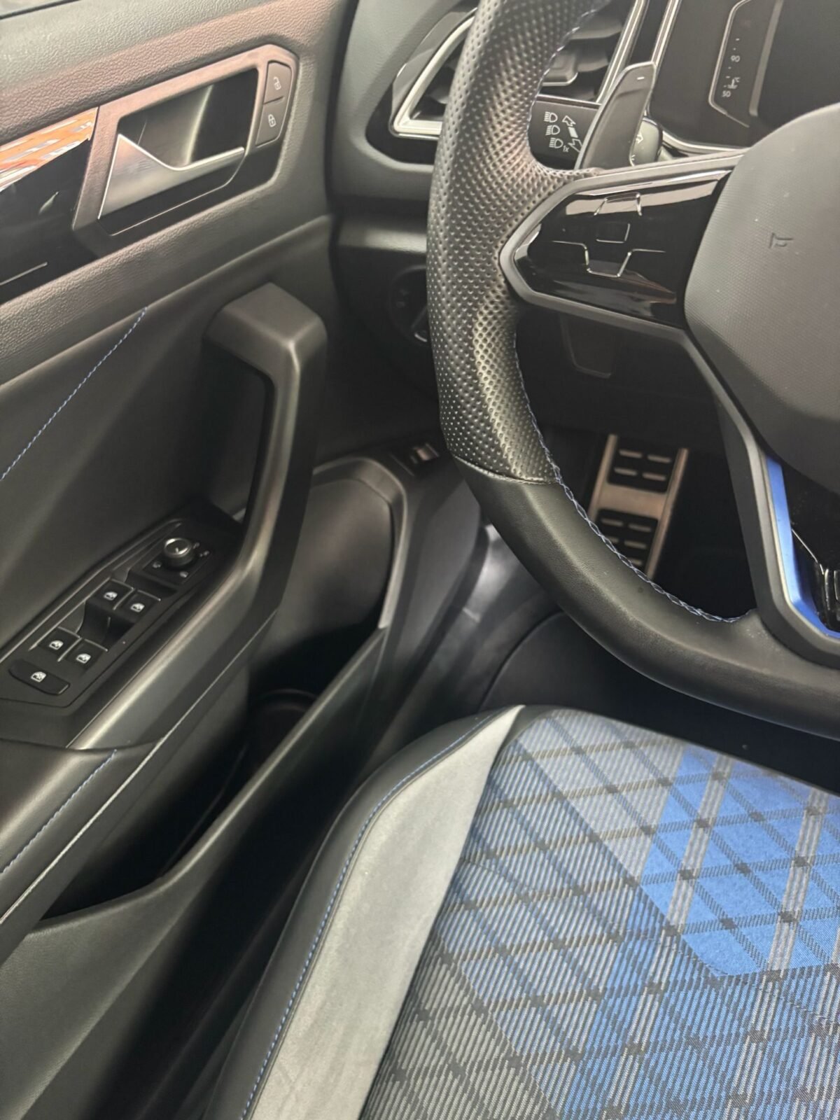 VOLKSWAGEN T-ROC 2.0TSI 4MOTION 