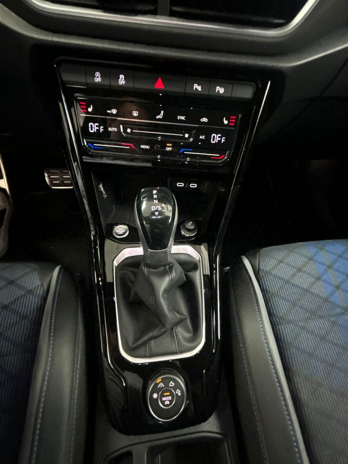 VOLKSWAGEN T-ROC 2.0TSI 4MOTION 