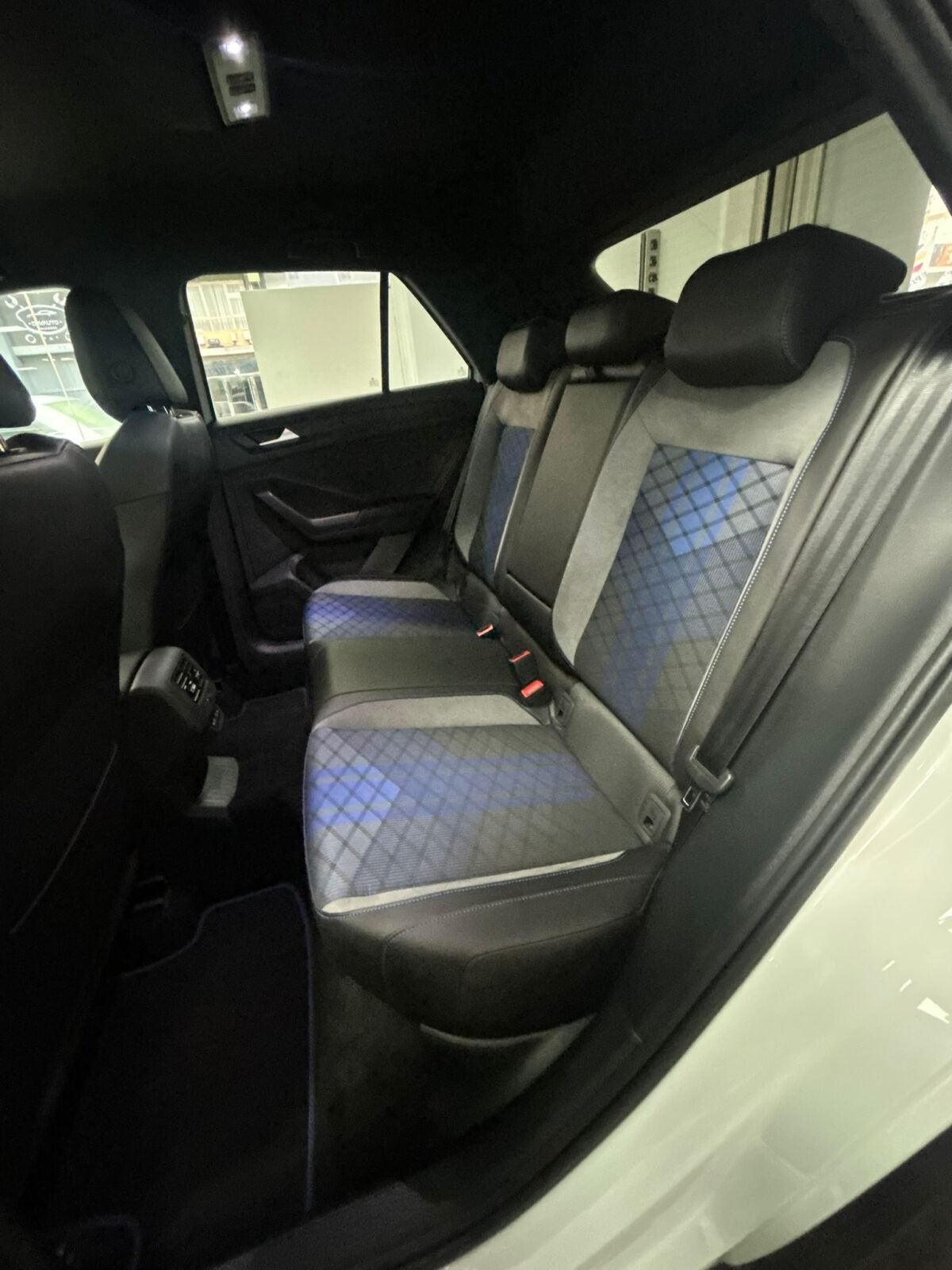 VOLKSWAGEN T-ROC 2.0TSI 4MOTION 