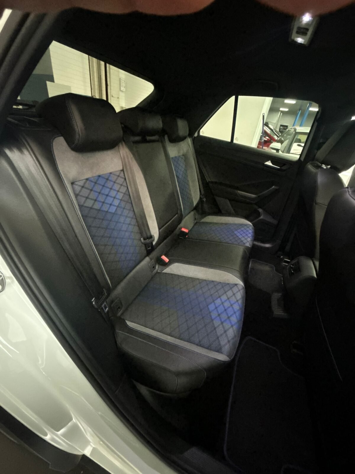 VOLKSWAGEN T-ROC 2.0TSI 4MOTION 