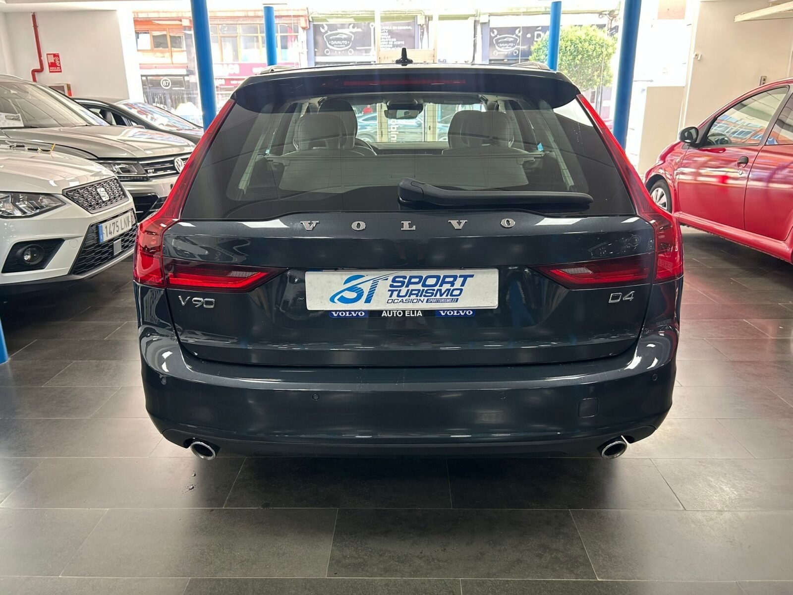 VOLVO V90 D4 BUSINESS PLUS 