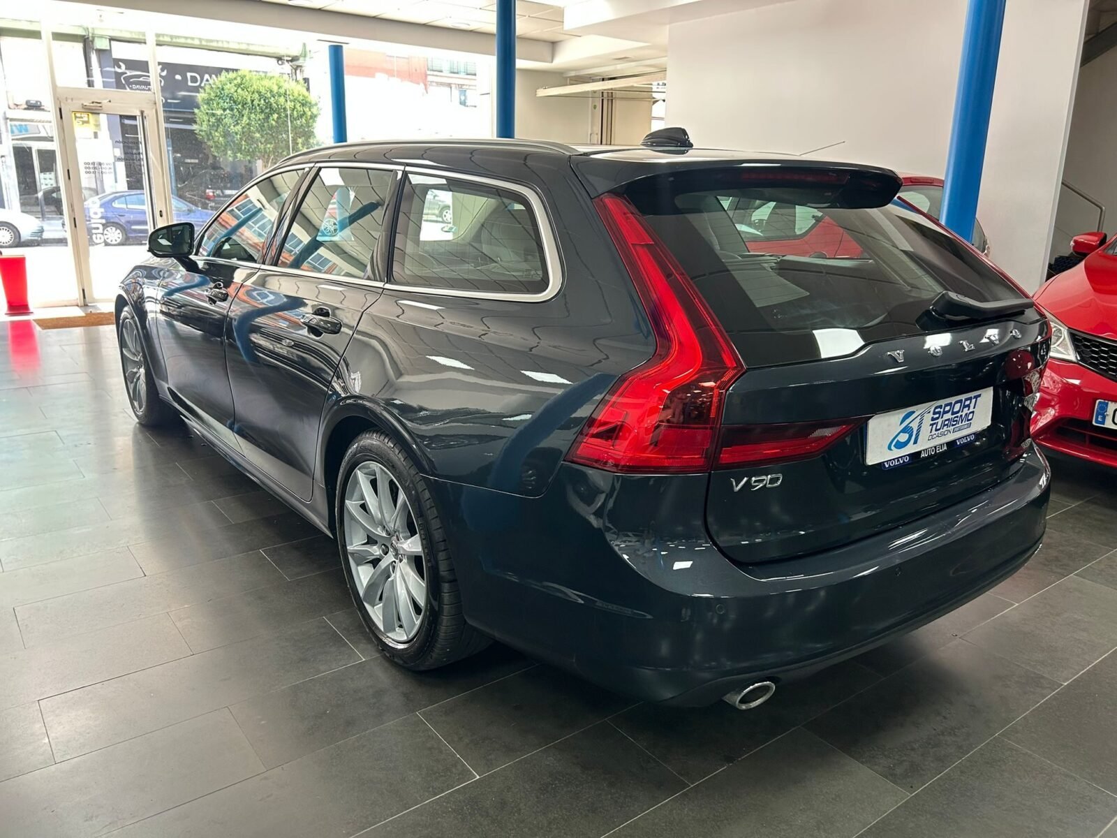 VOLVO V90 D4 BUSINESS PLUS 