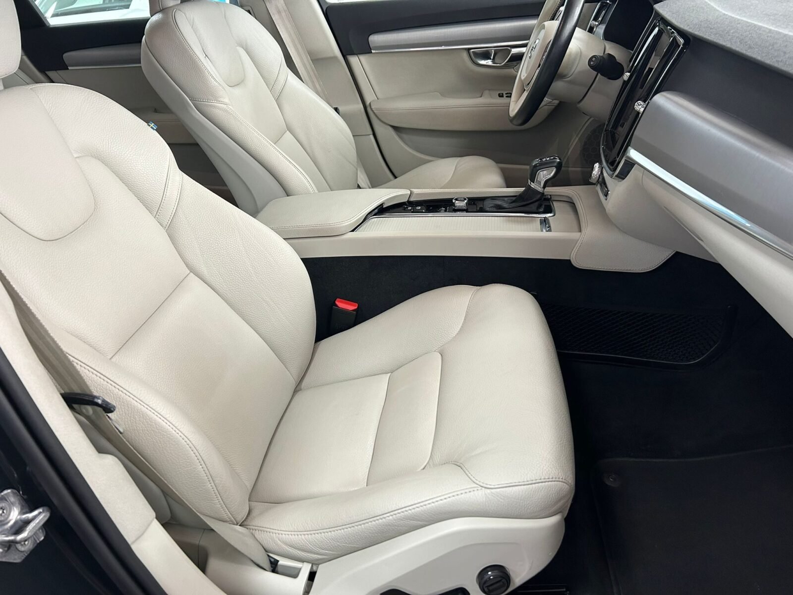 VOLVO V90 D4 BUSINESS PLUS 