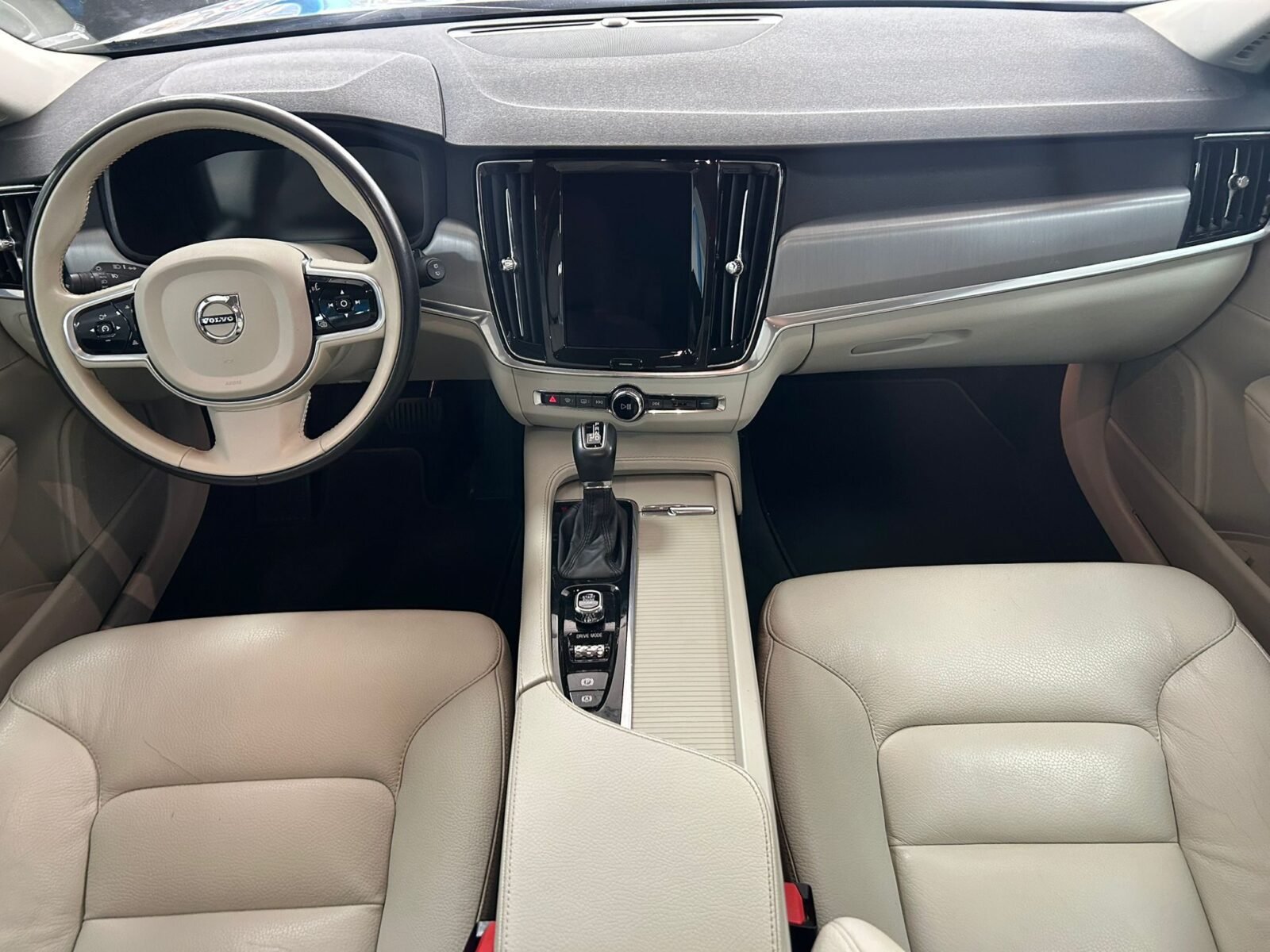 VOLVO V90 D4 BUSINESS PLUS 