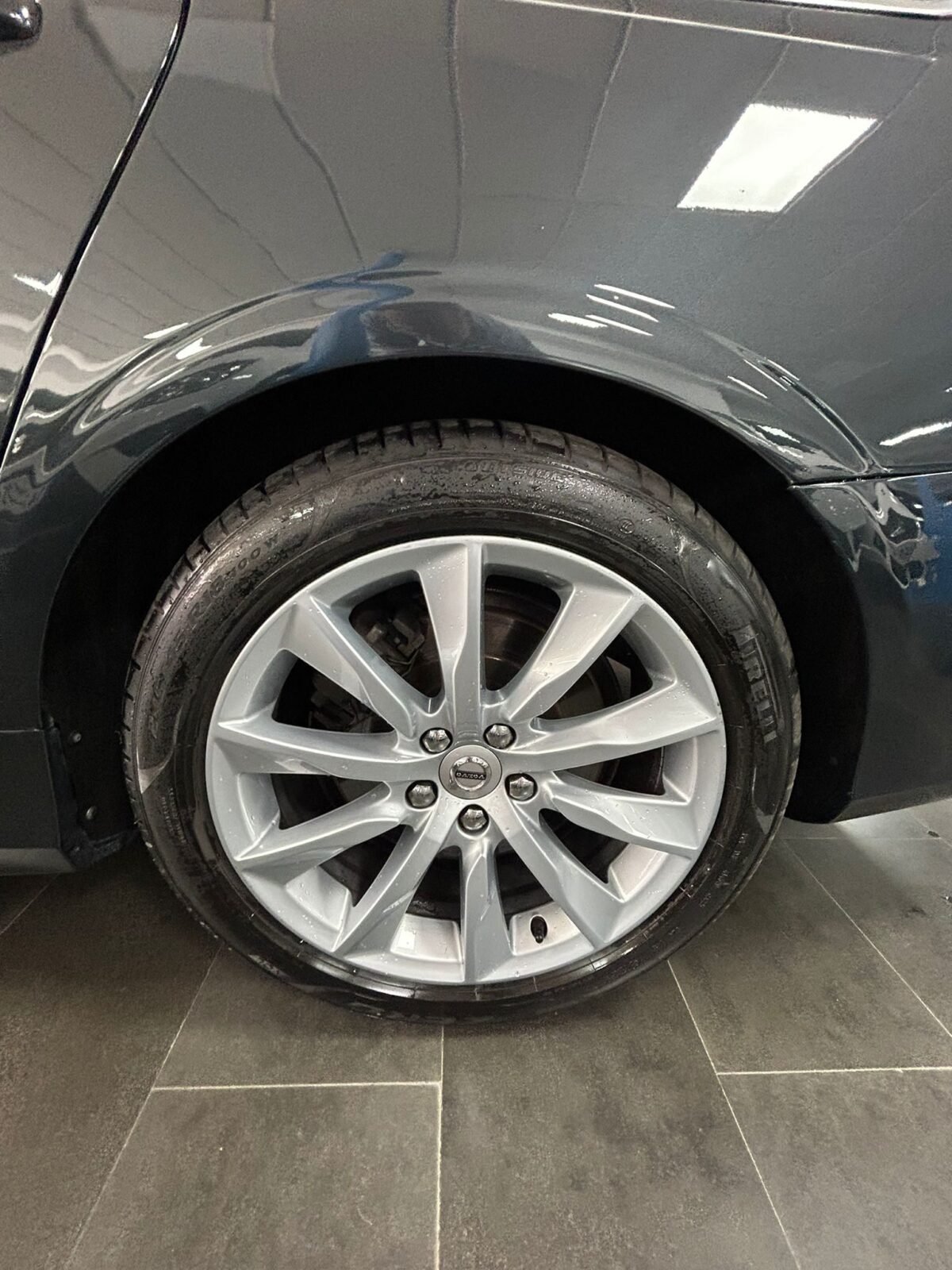 VOLVO V90 D4 BUSINESS PLUS 