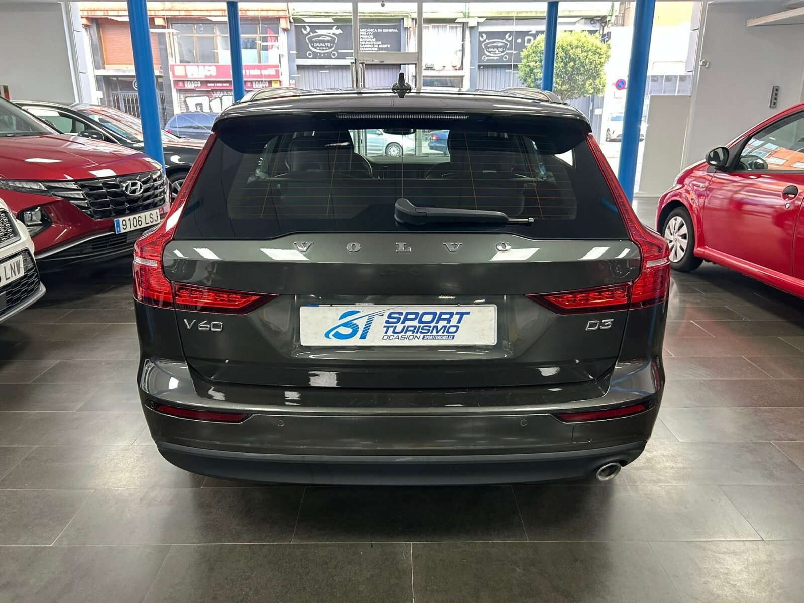 VOLVO V60 D3 Momentum Pro