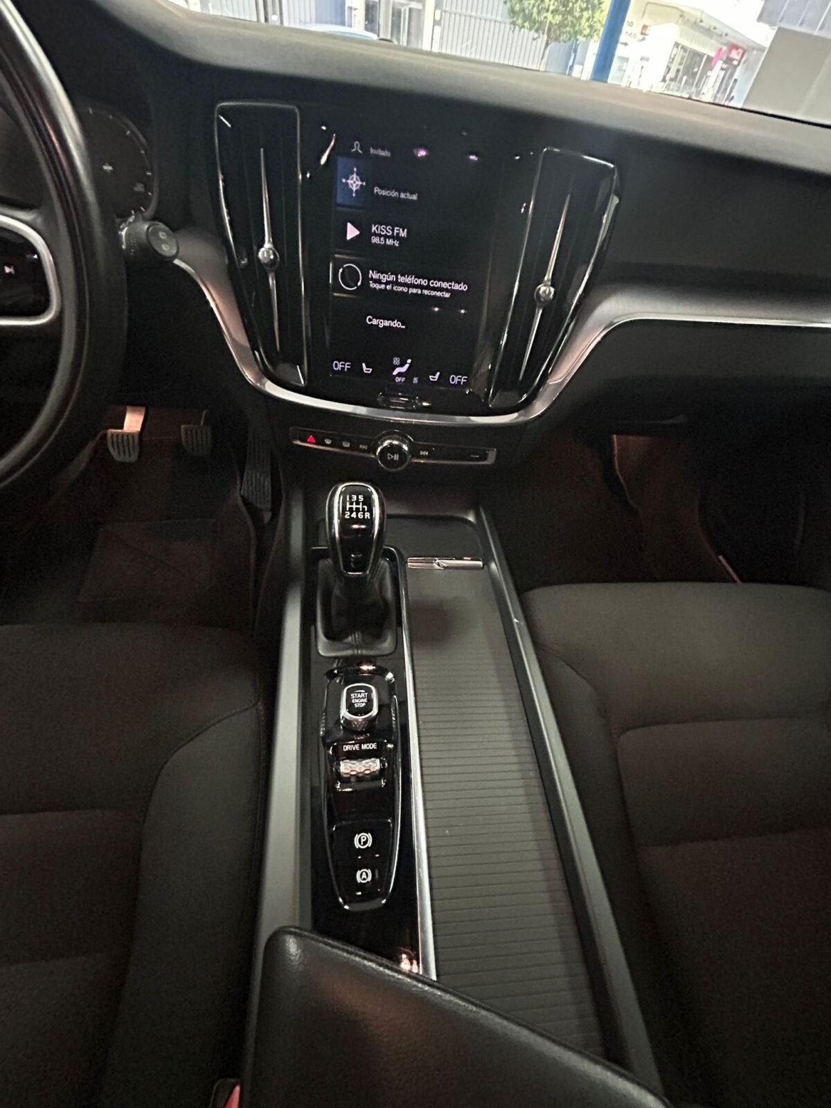 VOLVO V60 D3 Momentum Pro