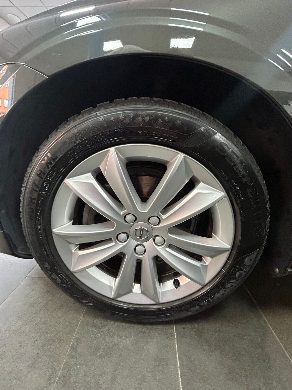 VOLVO V60 D3 Momentum Pro