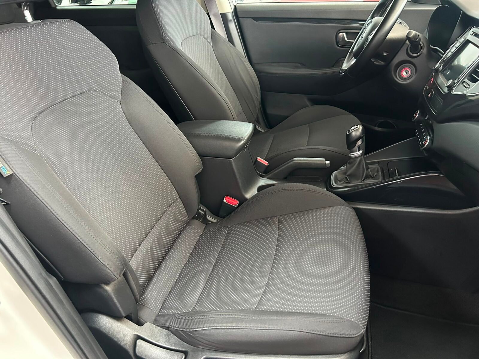 KIA CARENS 1.7crdi Drive