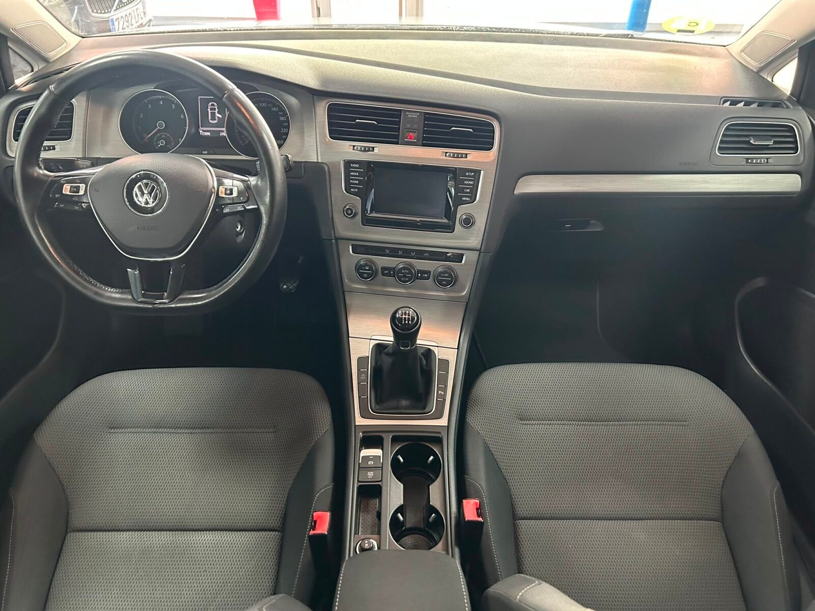 VOLKSWAGEN Golf 1.4tsi advance BMT