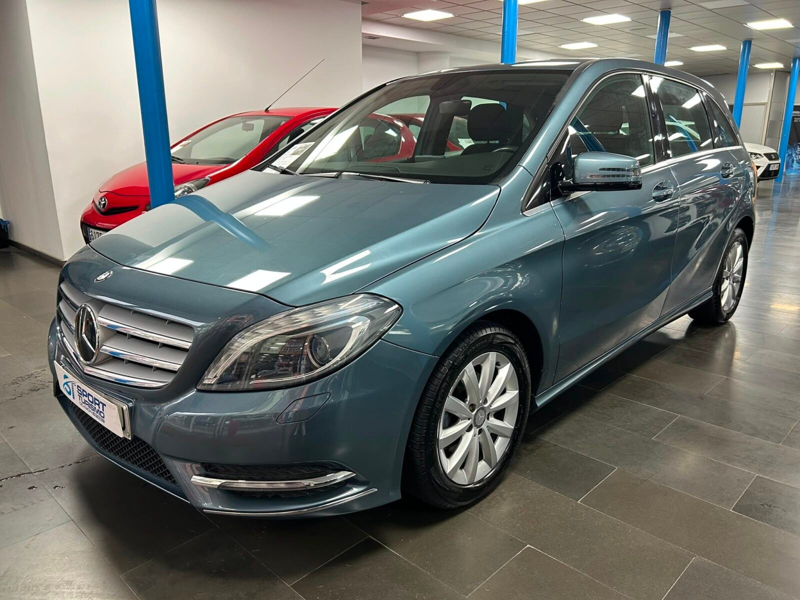 MERCEDES-BENZ B180cdi
